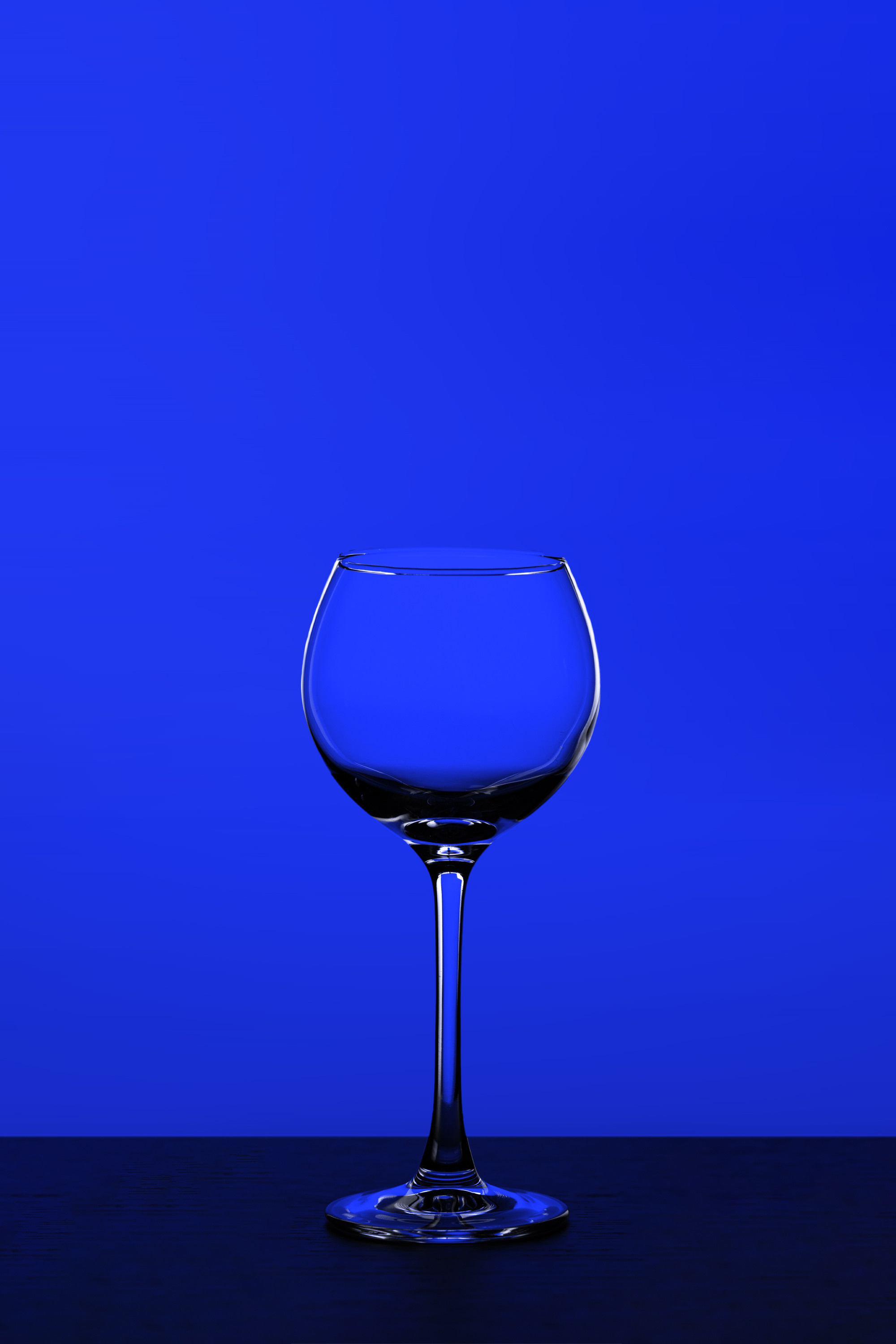 Бокал. Ворон Роман — фотограф