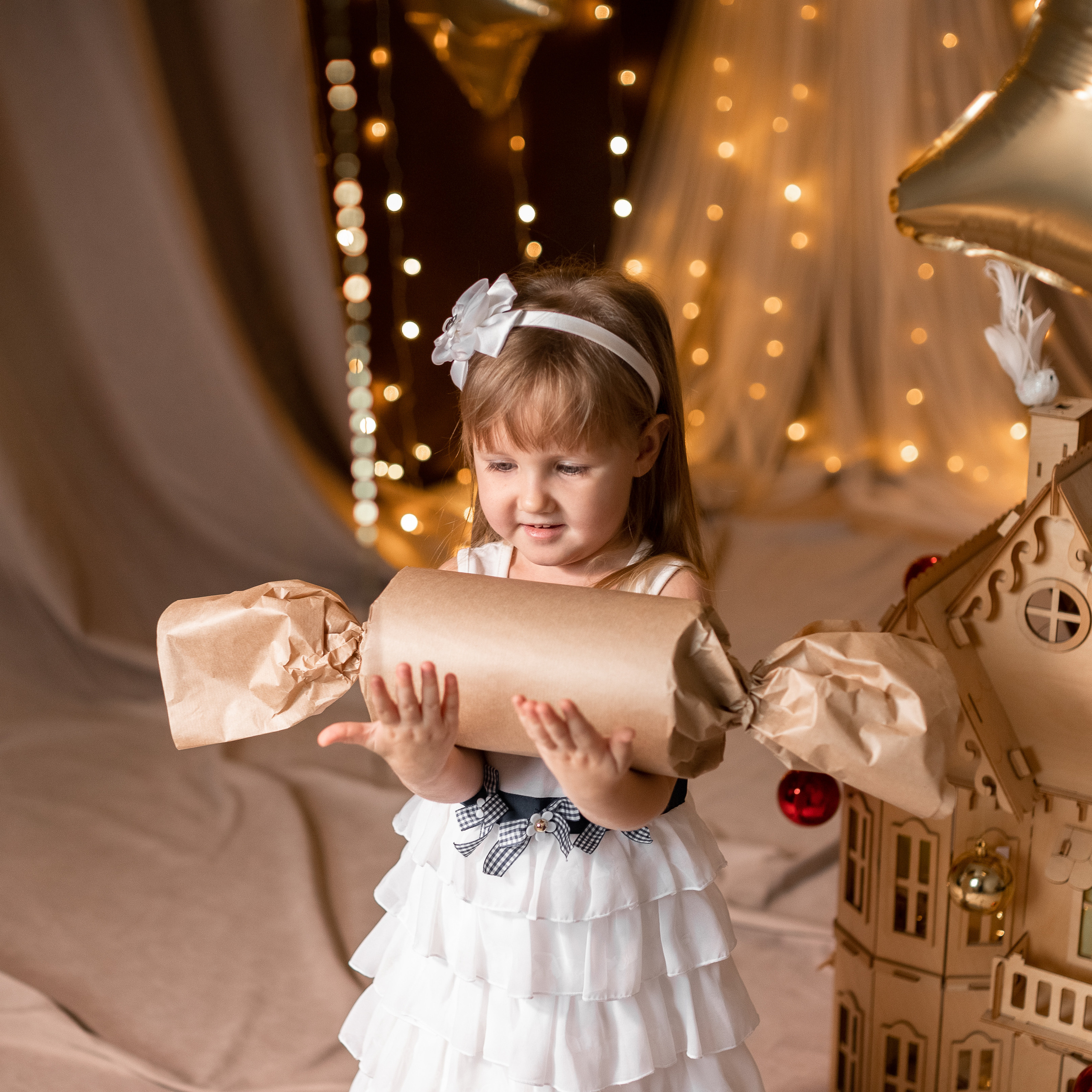 Моя мини-студия «Минимализм» в Новогоднем оформлении 2022. Фотограф Пермь. Свадьбы. Семья и дети, школа, д. сад. Фотокниги