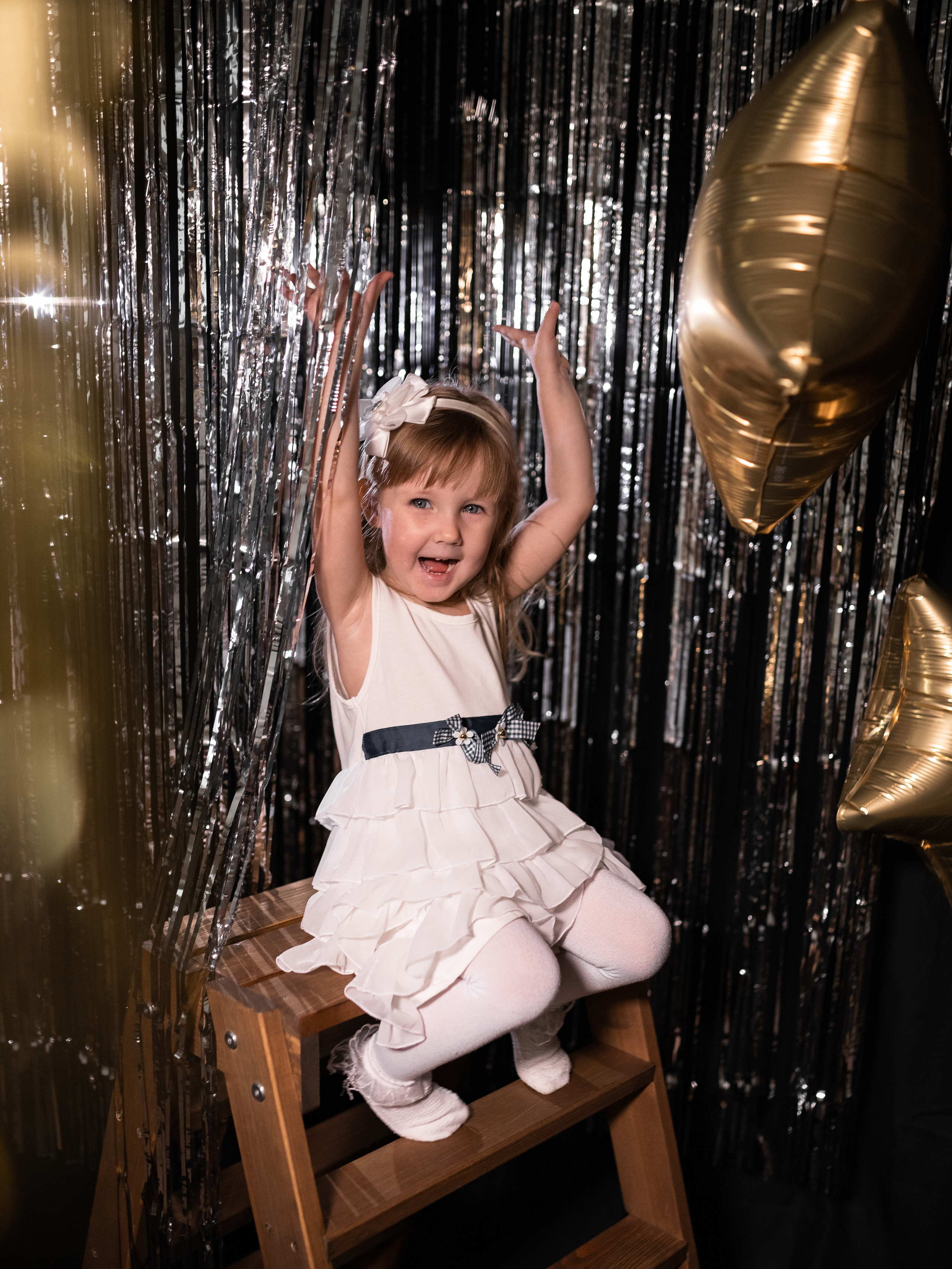 Моя мини-студия «Минимализм» в Новогоднем оформлении 2022. Фотограф Пермь. Свадьбы. Семья и дети, школа, д. сад. Фотокниги