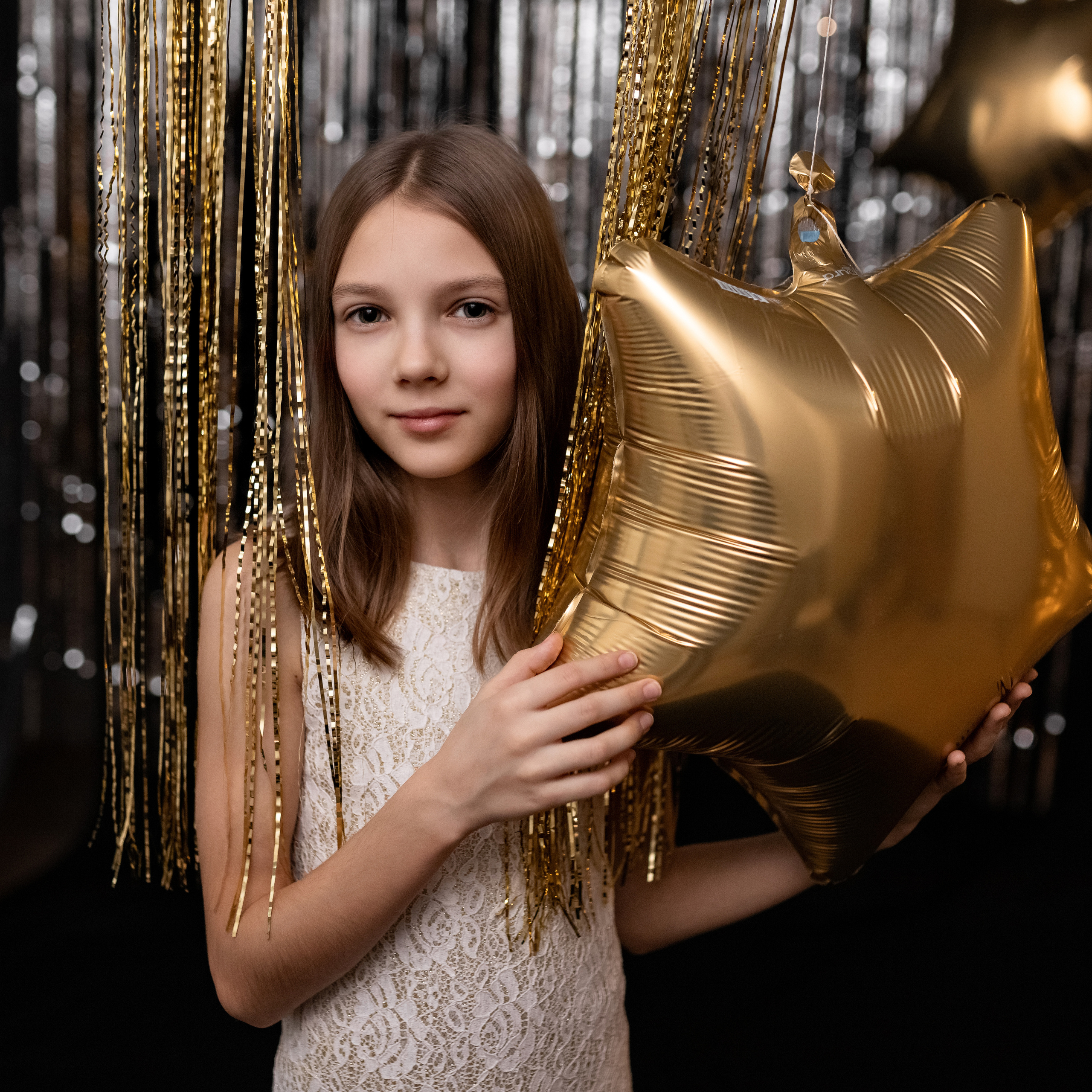 Моя мини-студия «Минимализм» в Новогоднем оформлении 2022. Фотограф Пермь. Свадьбы. Семья и дети, школа, д. сад. Фотокниги