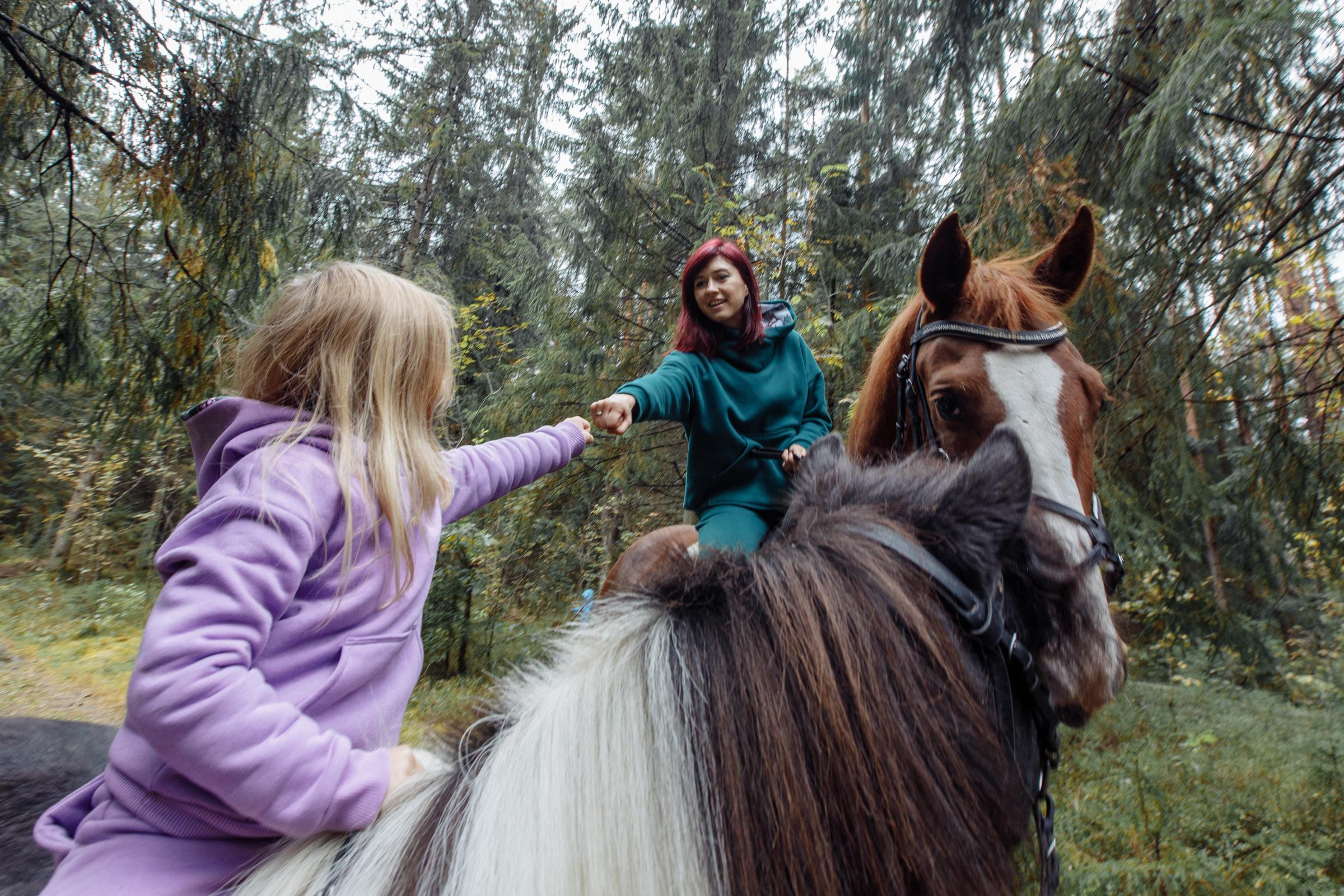 Семейная съемка. Ева Демидова. Спортсмен по конкуру в Санкт-Петербуре