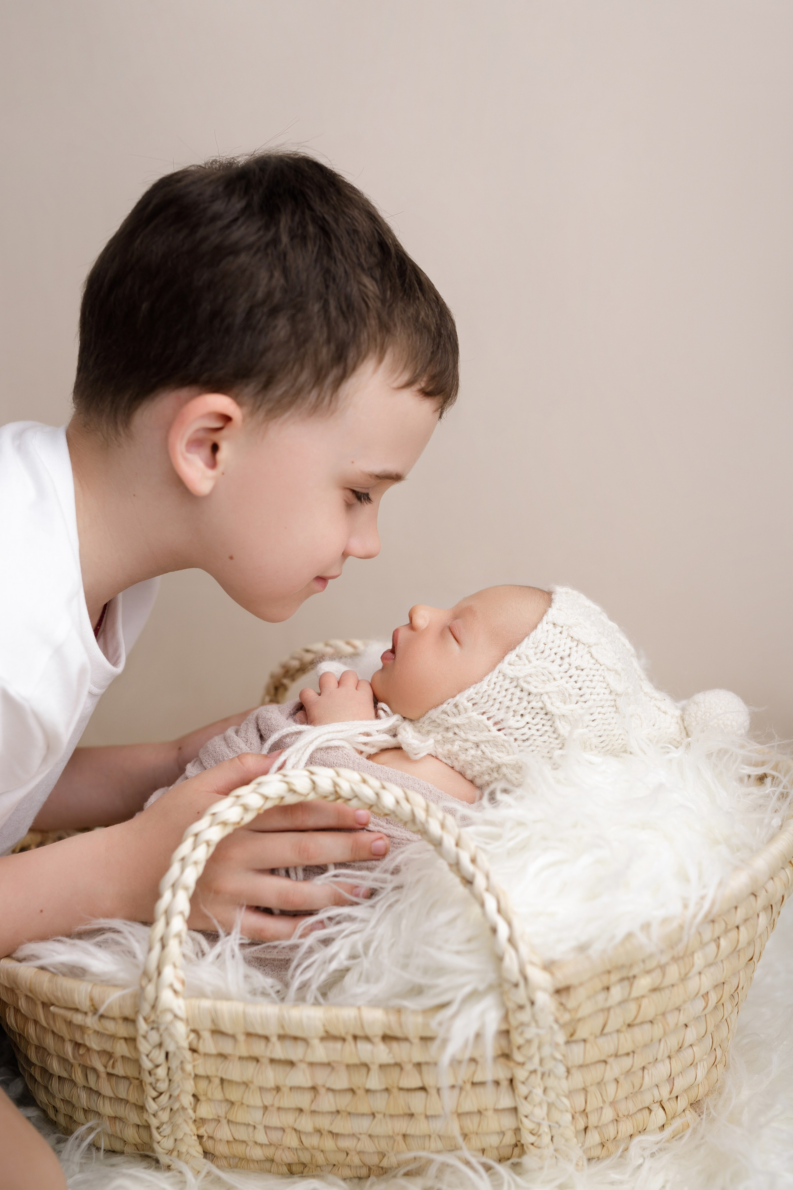 Семейные кадры newborn. Фотограф новорожденных в Ярославле Ольга Зимина