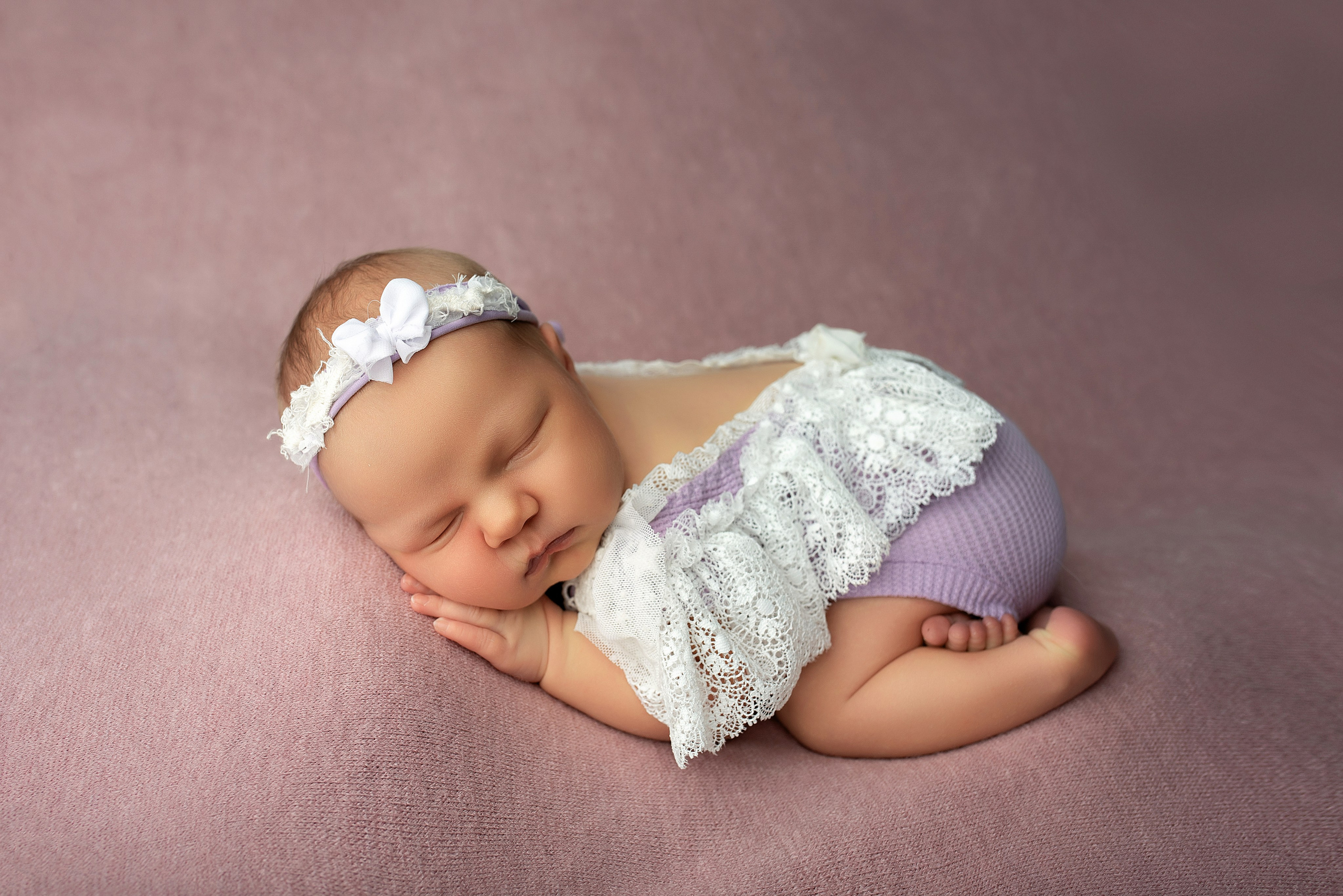 Новорождённые девочки. Детский фотограф новорождённых в Минске Боровик Екатерина