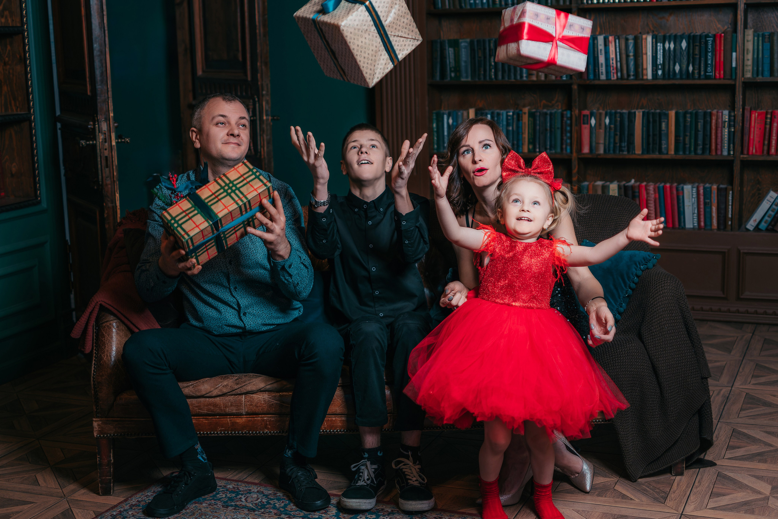 Новогодняя семейная фотосессия в Петербурге