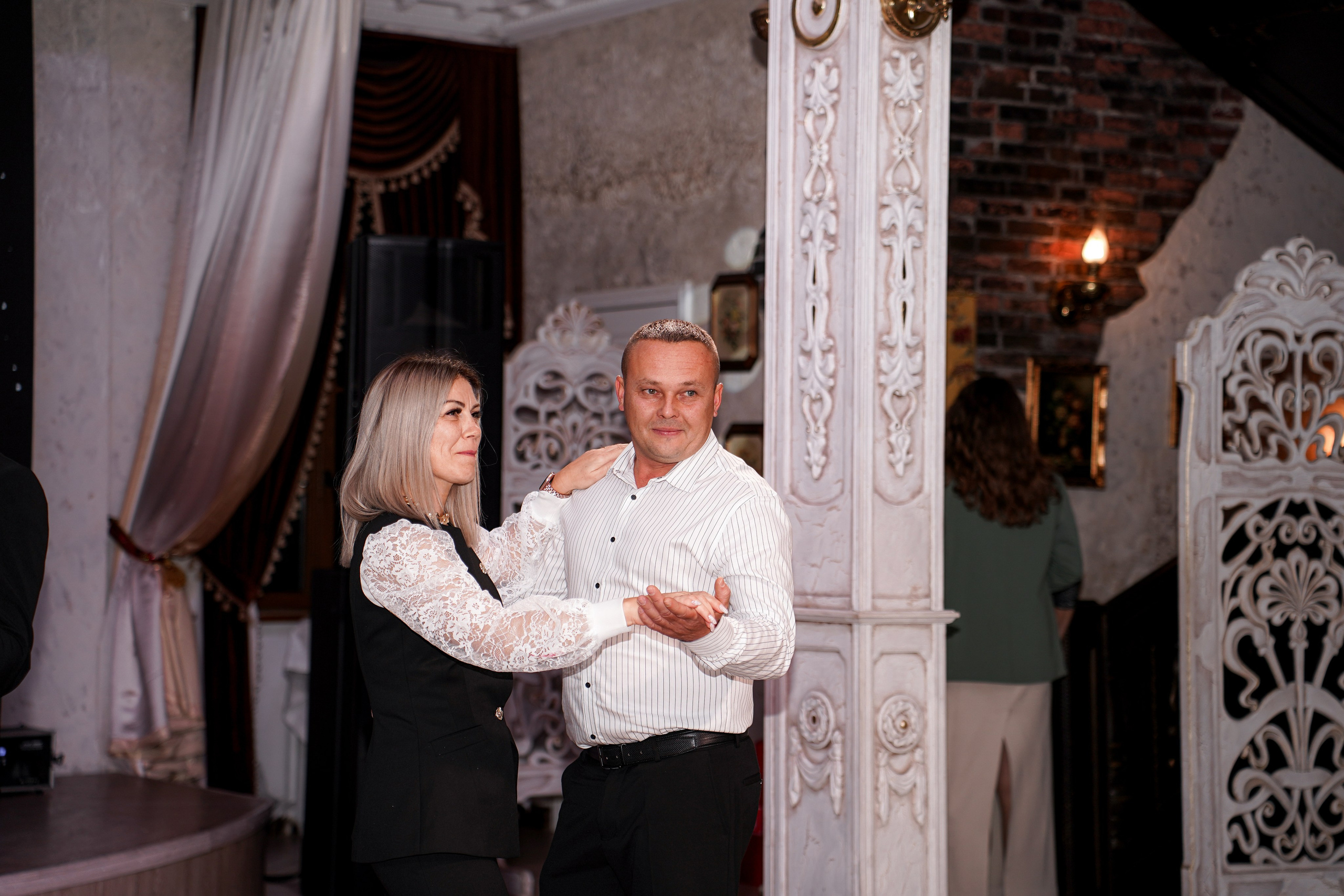 Банкет в Атаманской усадьбе. Свадебный фотограф в Ростове-на-Дону. Таинство Крещения и Венчания, семейные фотосессии. Алёна Чёботова