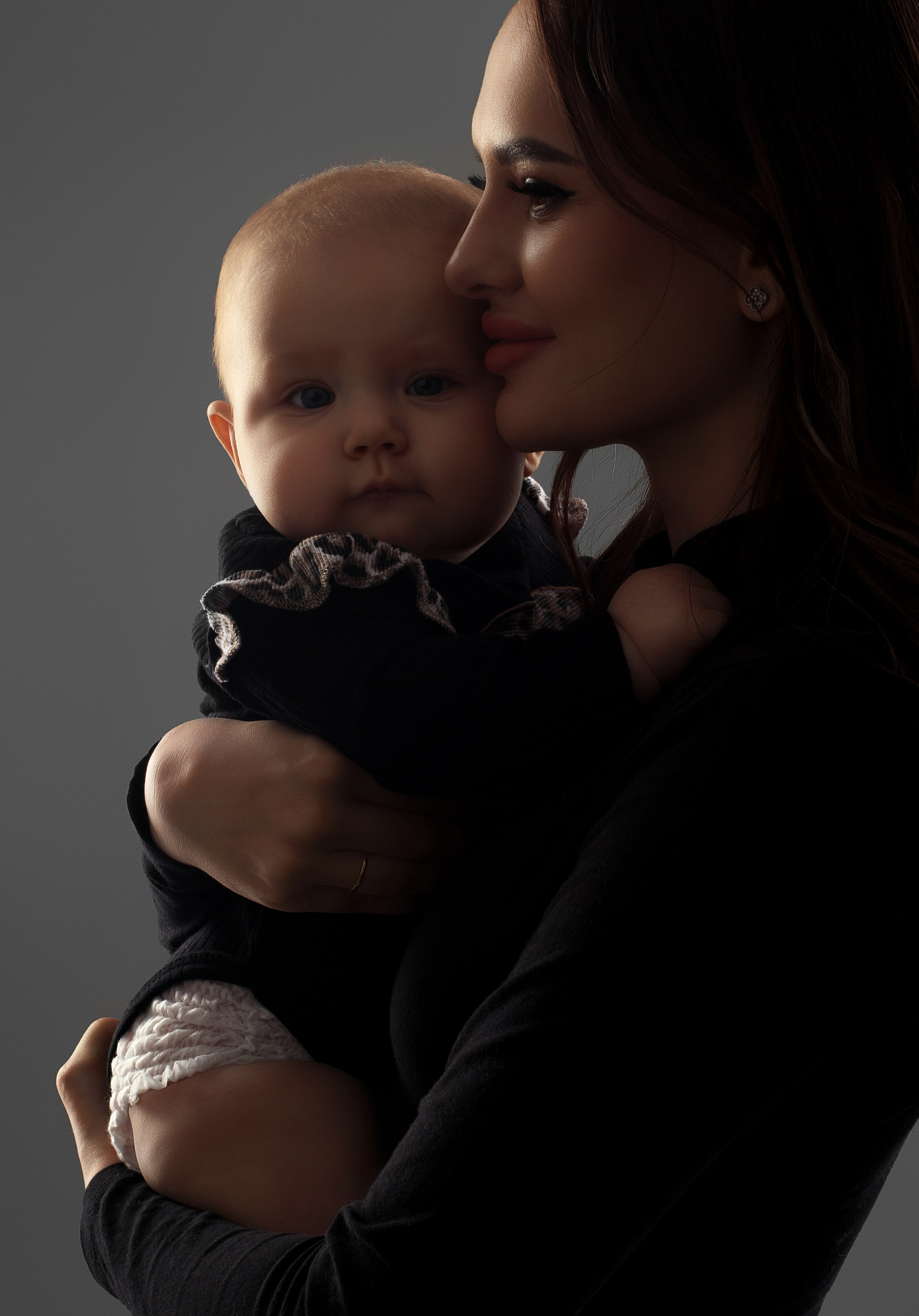 Мама и малыш. Фотограф беременности и семей Нижневартовск