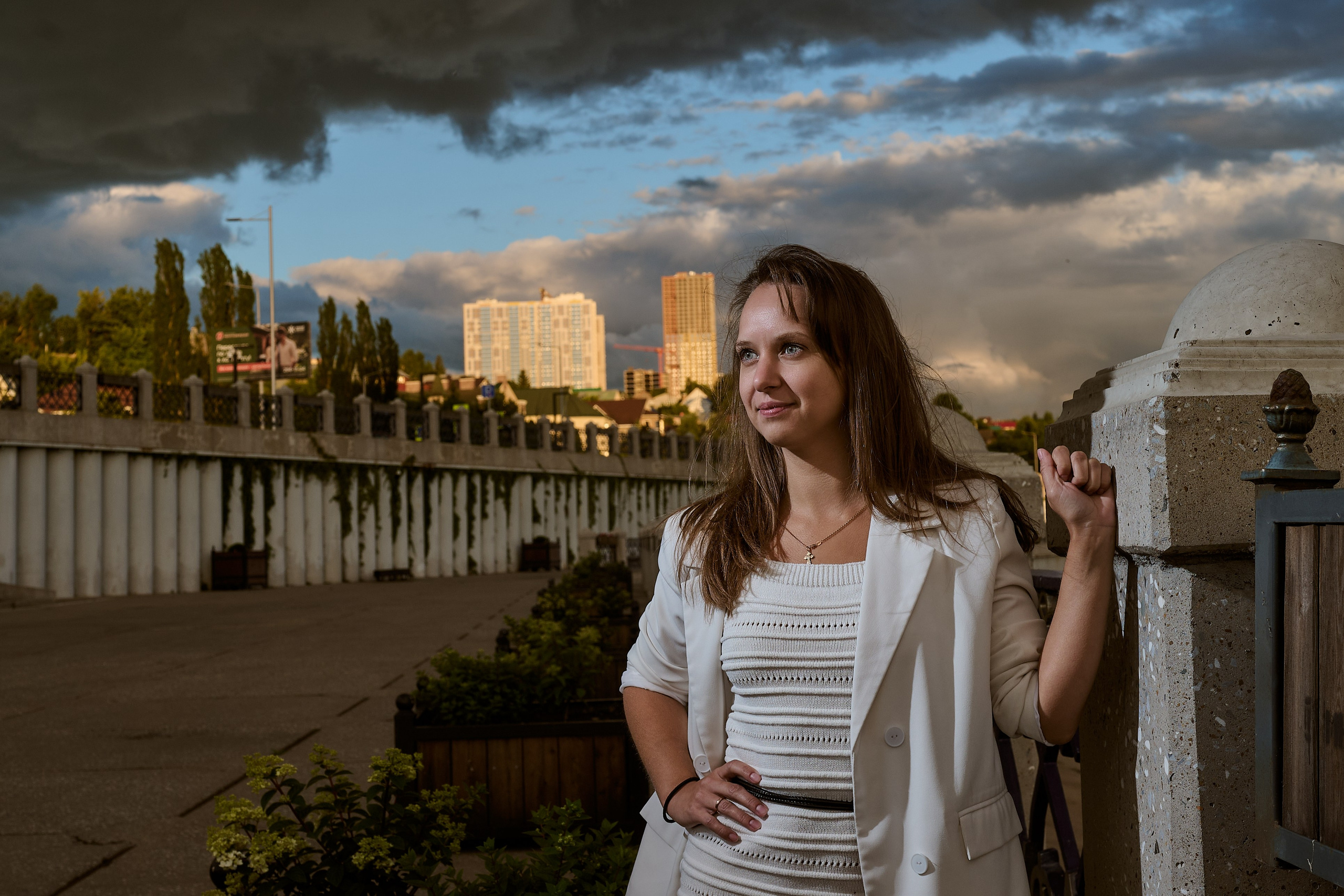 Прогулки по городу. Контент фотограф для бизнеса и маркет-плейсов