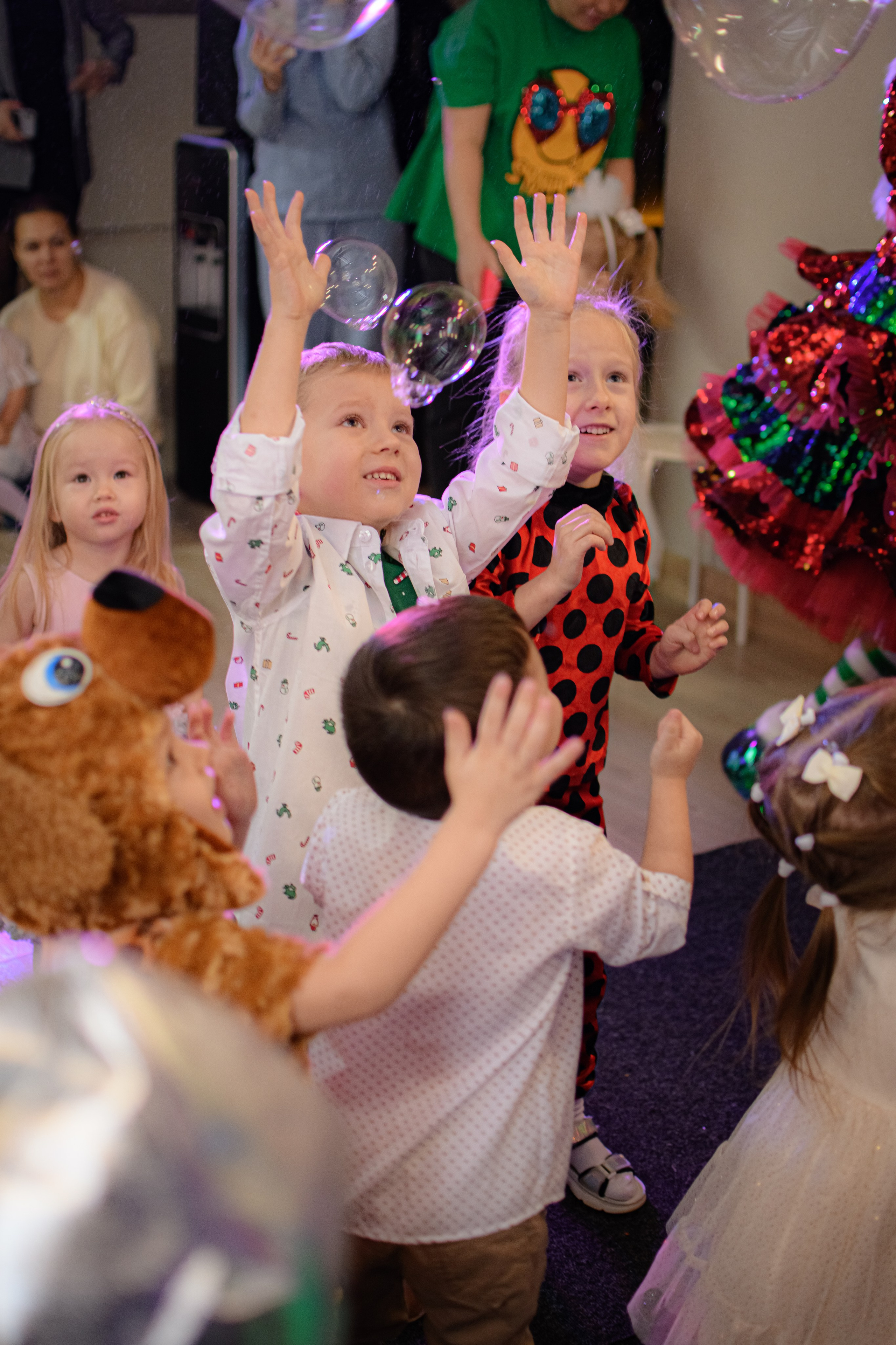 HAPPY NEW YEAR. Photokarish