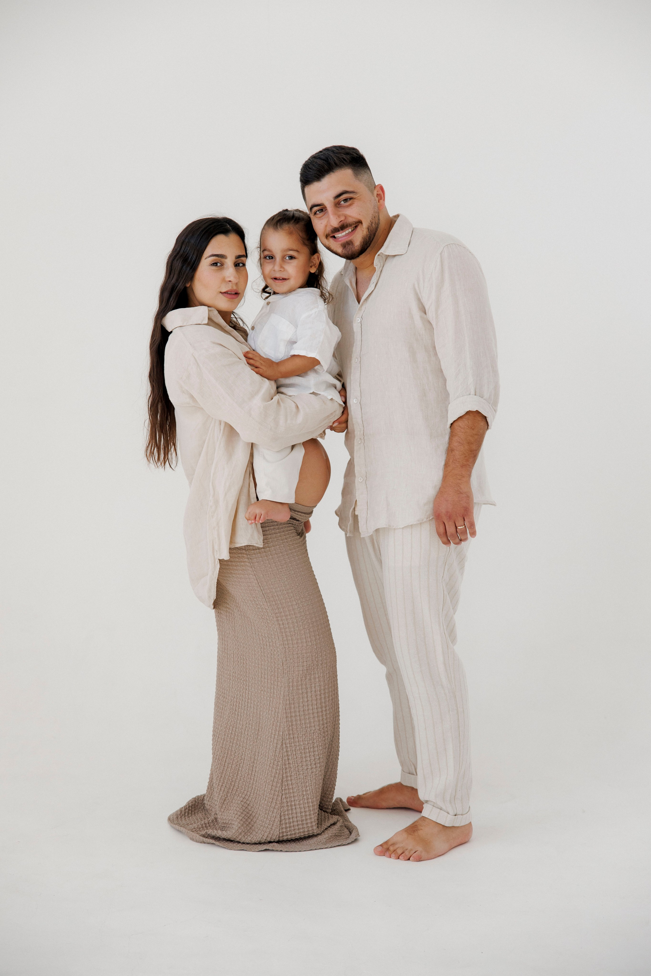 Pregnancy photoshoot inside the Grey Studio. Главная