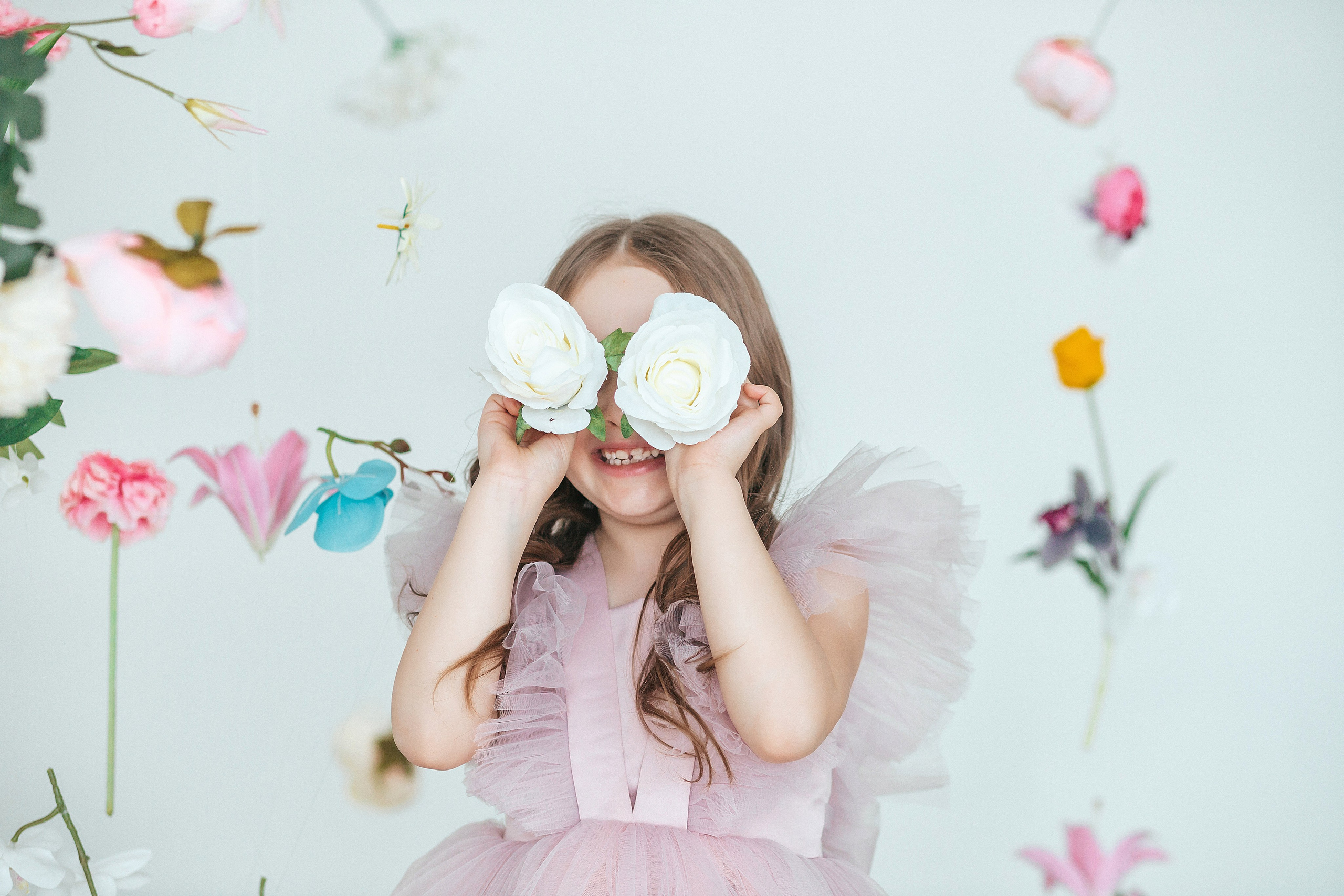 Цветочные весенние кадры. Детский и семейный фотограф в Красноярске Юлия Бирюкова