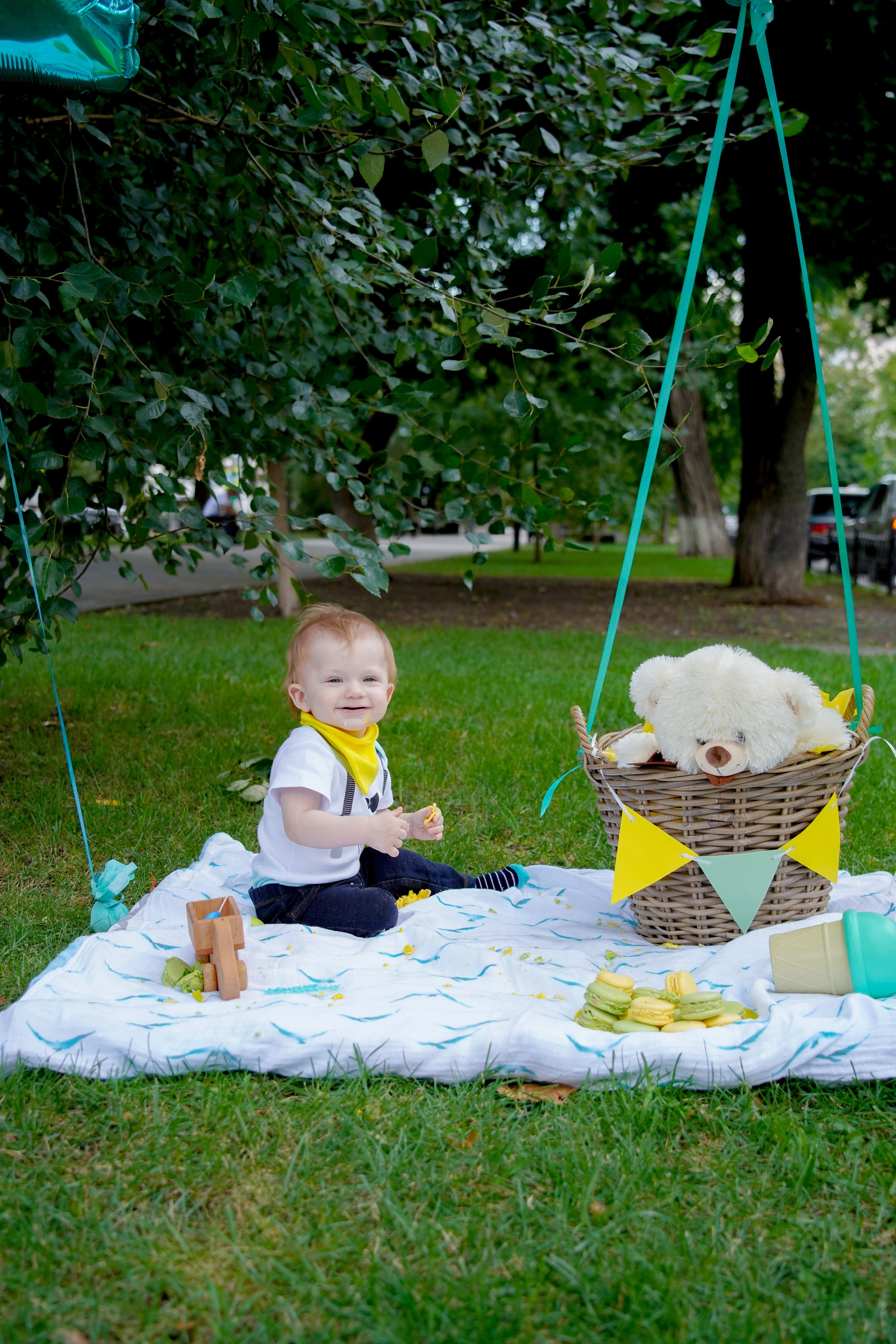 1 год)). Max Matvich and Victoria Basova are professionals in their field