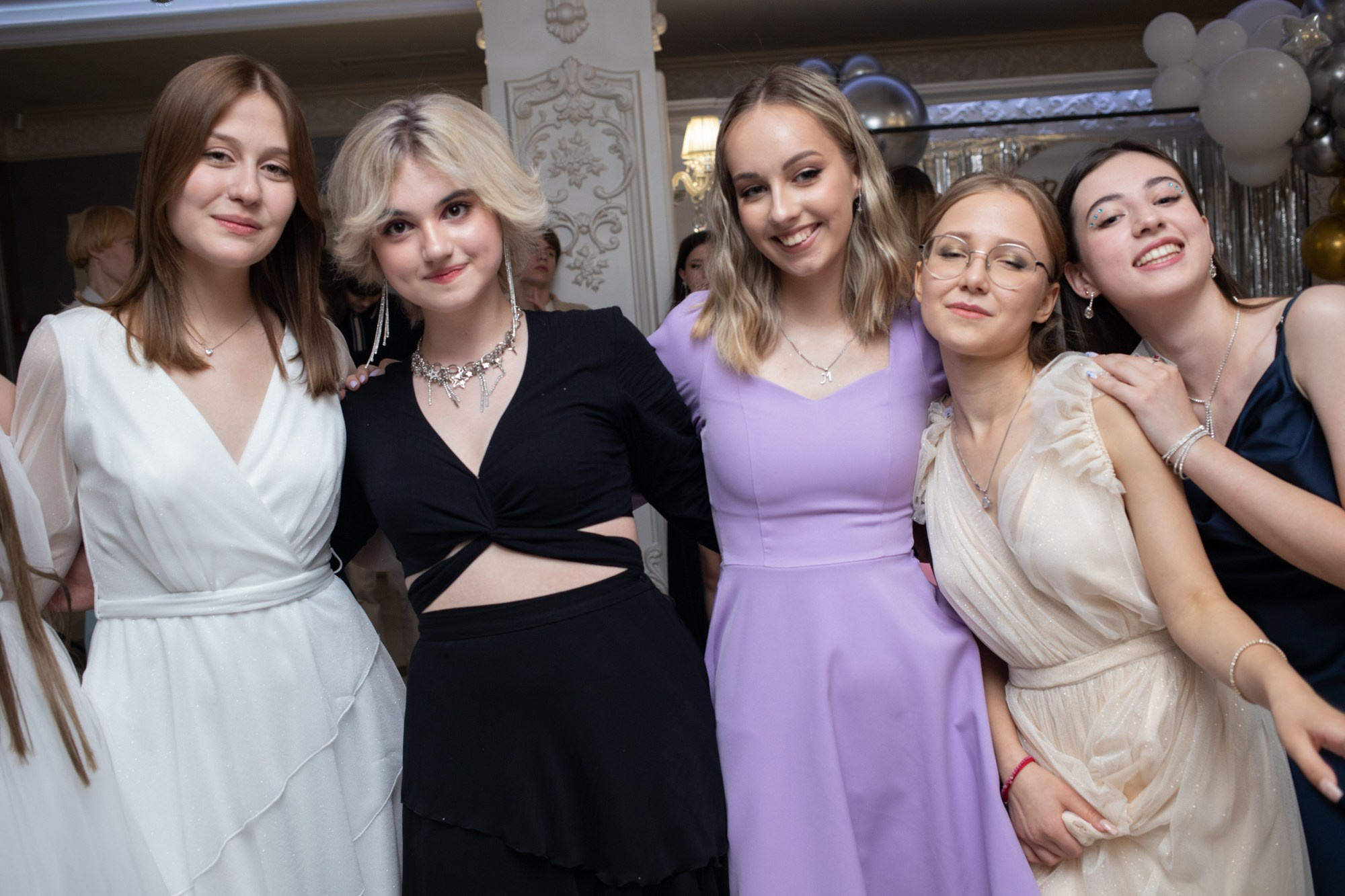 Выпускной 9-й класс. Репортажный, промышленный и маркетплейс-фотограф Дмитрий Чернат