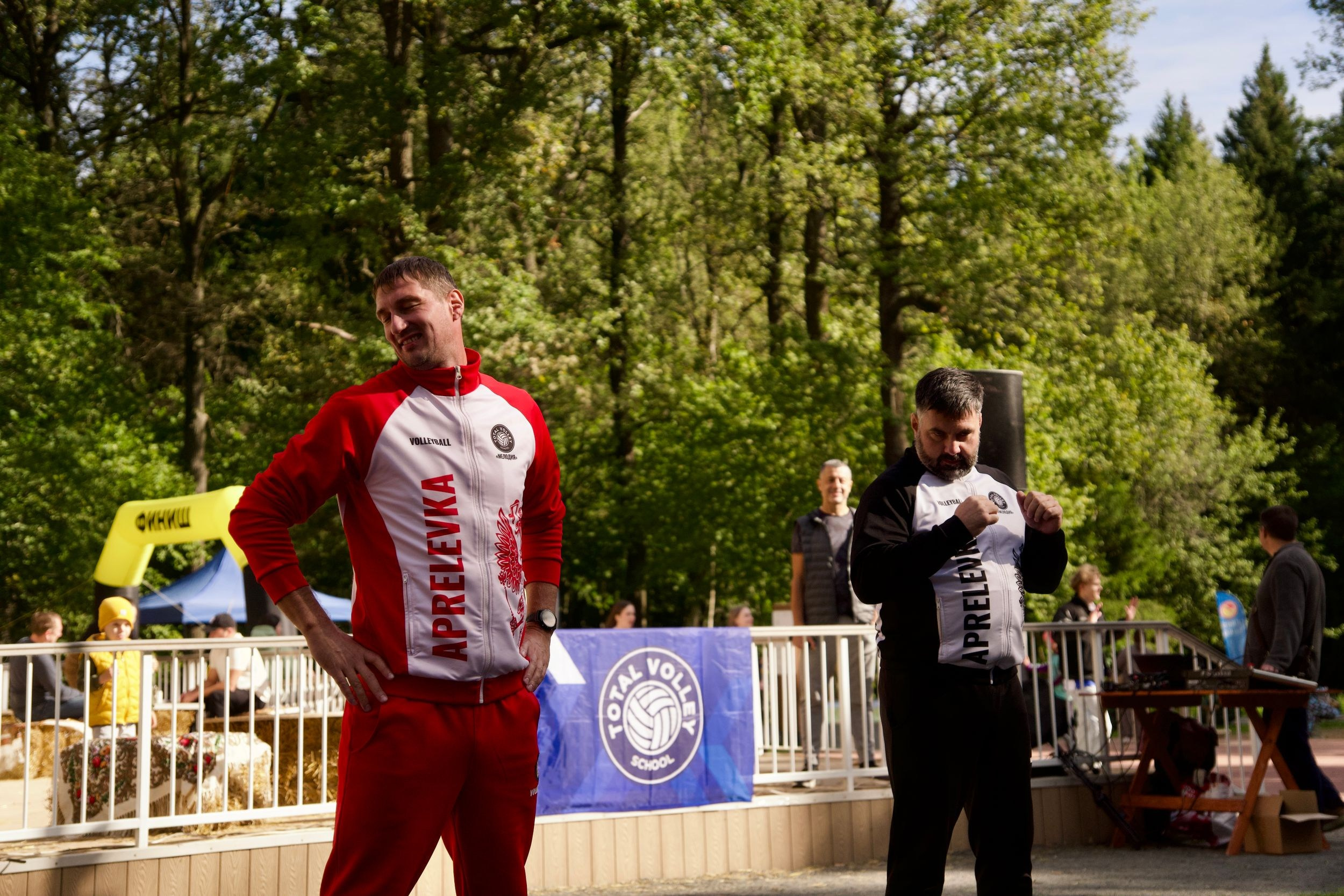 Забег в парке «Дубки». Кафе «БЕЛКА НАШЕПТАЛА». Ну оооочень концептуальное кафе