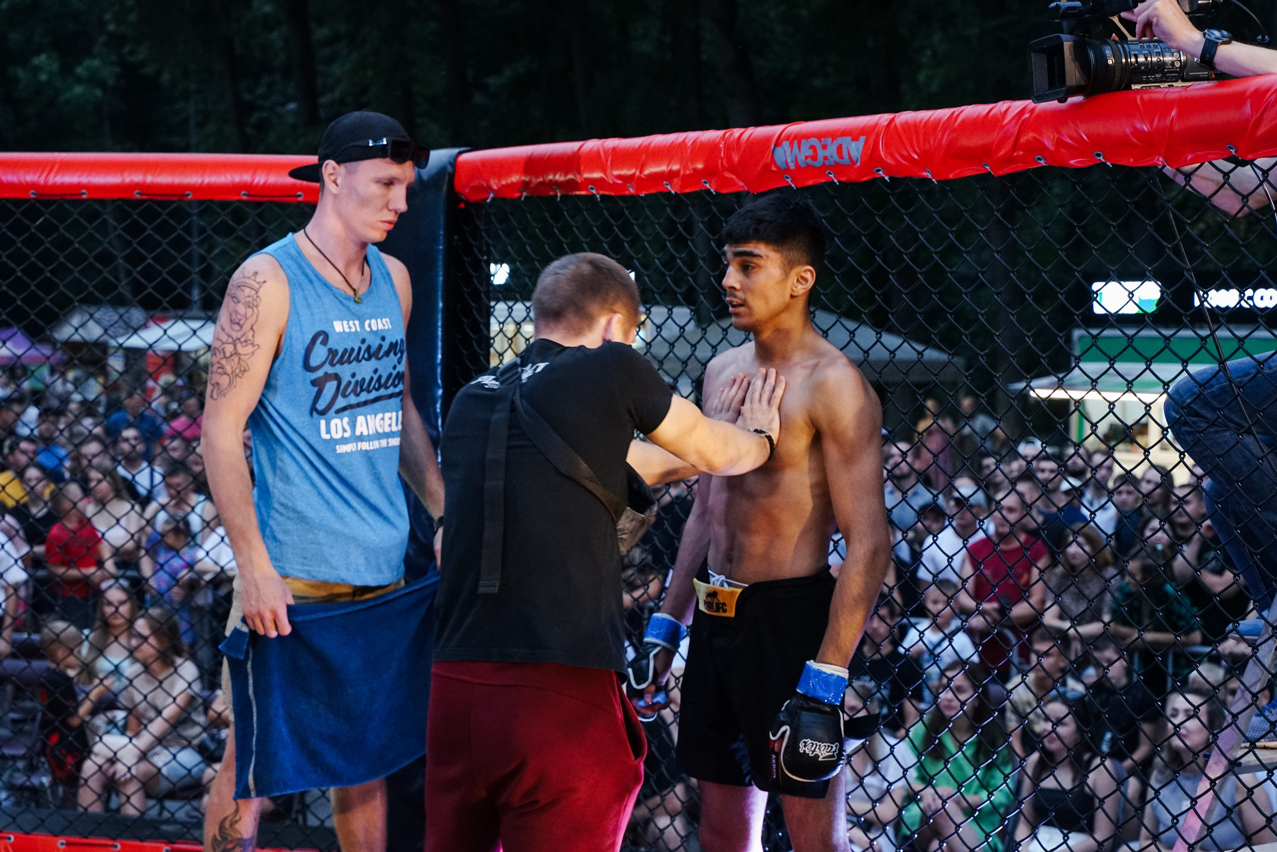 Вечер боев в ЦПКиО. Фотограф Надежда Погребняк | Рязань | Москва