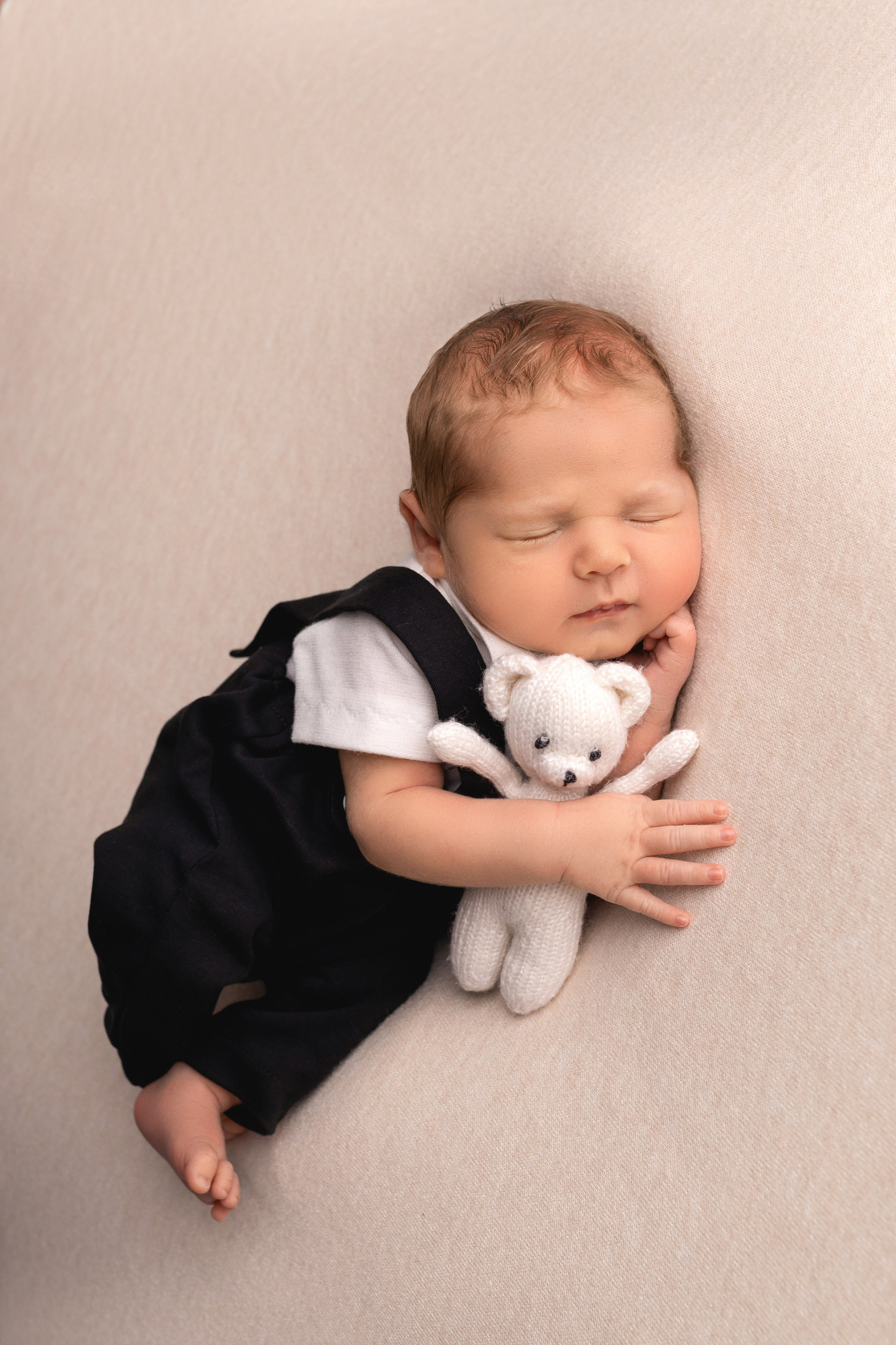 Классическая фотосессия малыша. Фотограф новорожденных малышей в Омске и Омской области Эльвира Камаева