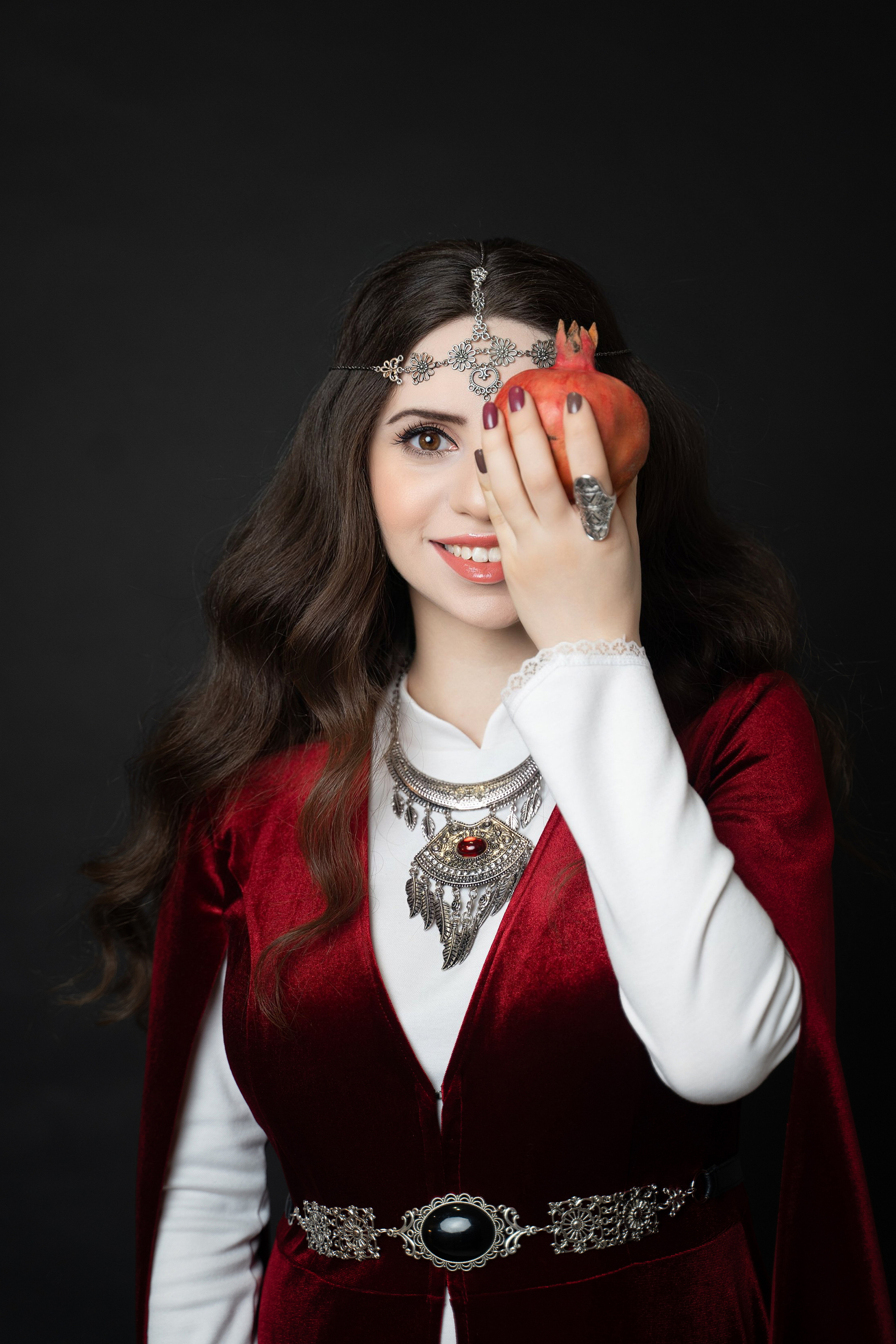 Фотосессия в армянском национальном костюме. Свадебный фотограф в Краснодаре