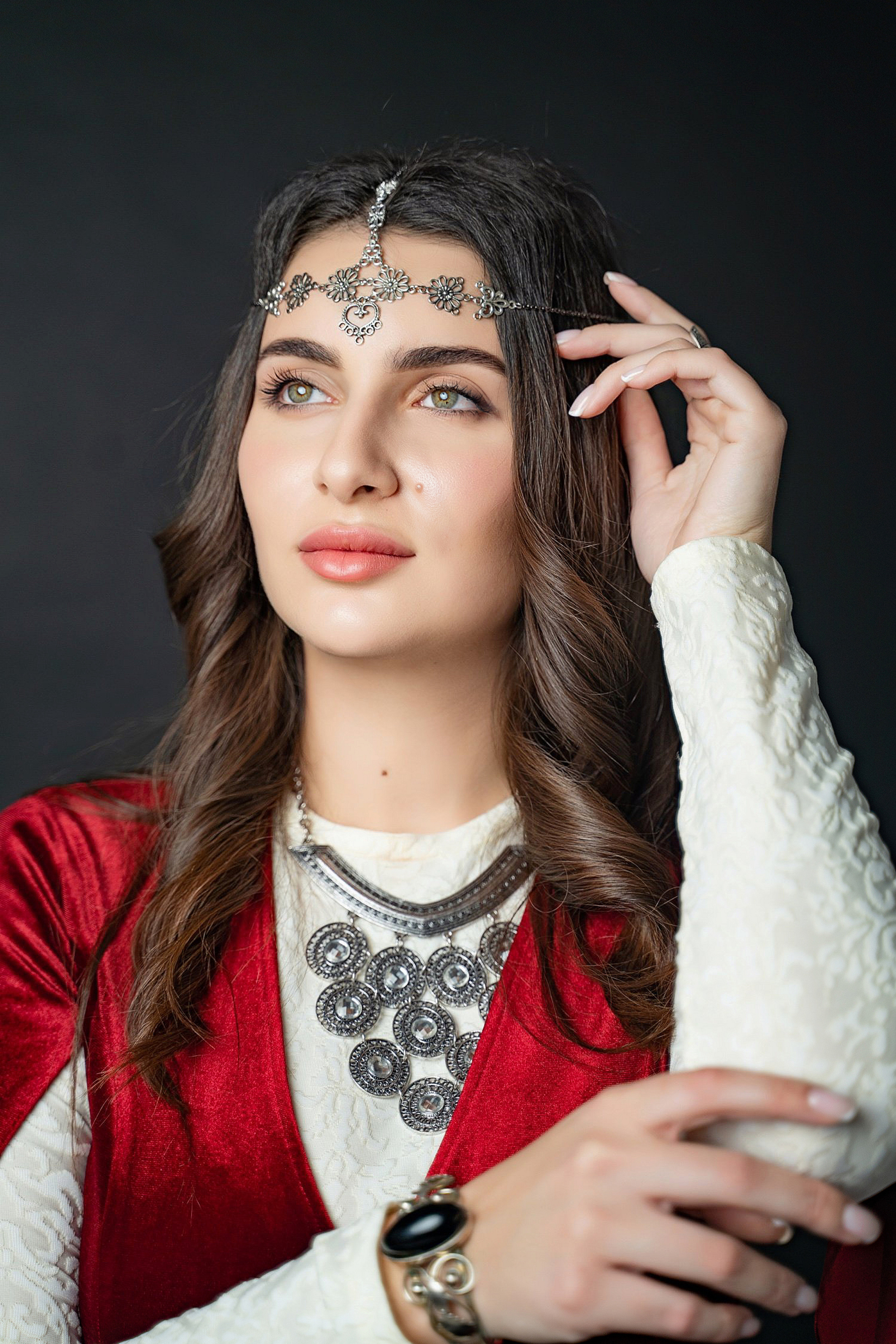 Фотосессия в армянском национальном костюме. Свадебный фотограф в Краснодаре