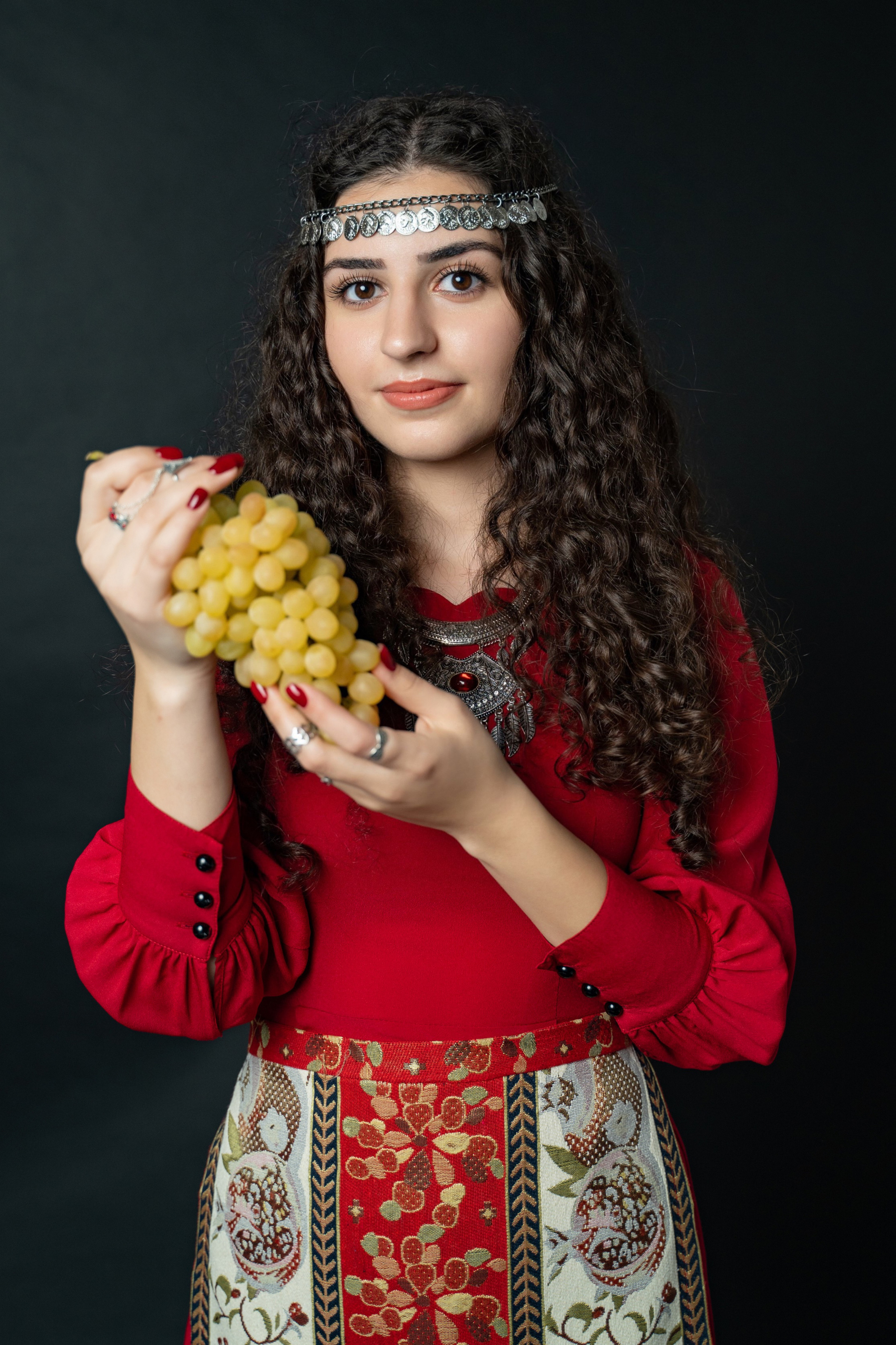 Фотосессия в армянском национальном костюме. Свадебный фотограф в Краснодаре