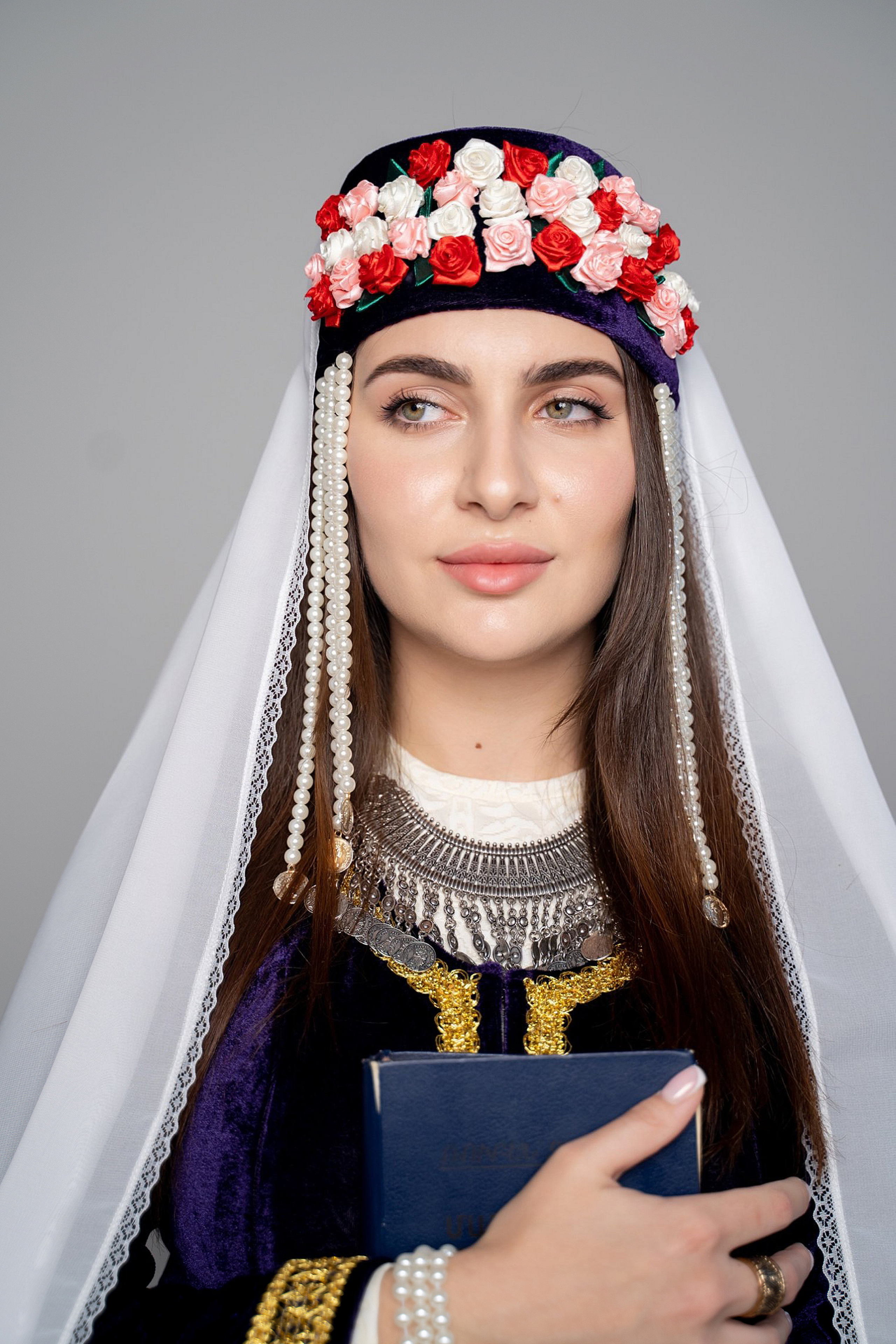 Фотосессия в армянском национальном костюме. Свадебный фотограф в Краснодаре