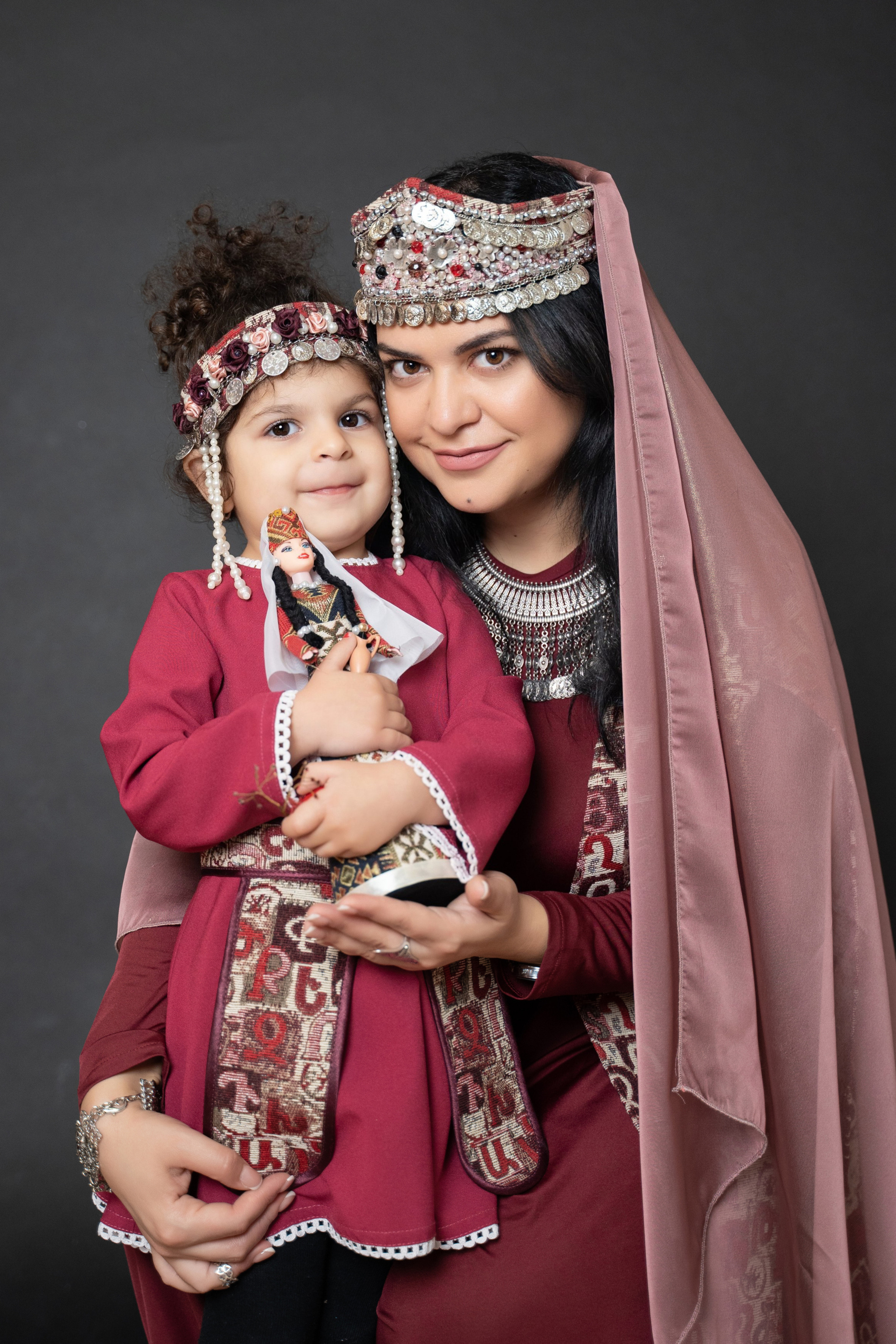 Фотосессия в армянском национальном костюме. Свадебный фотограф в Краснодаре