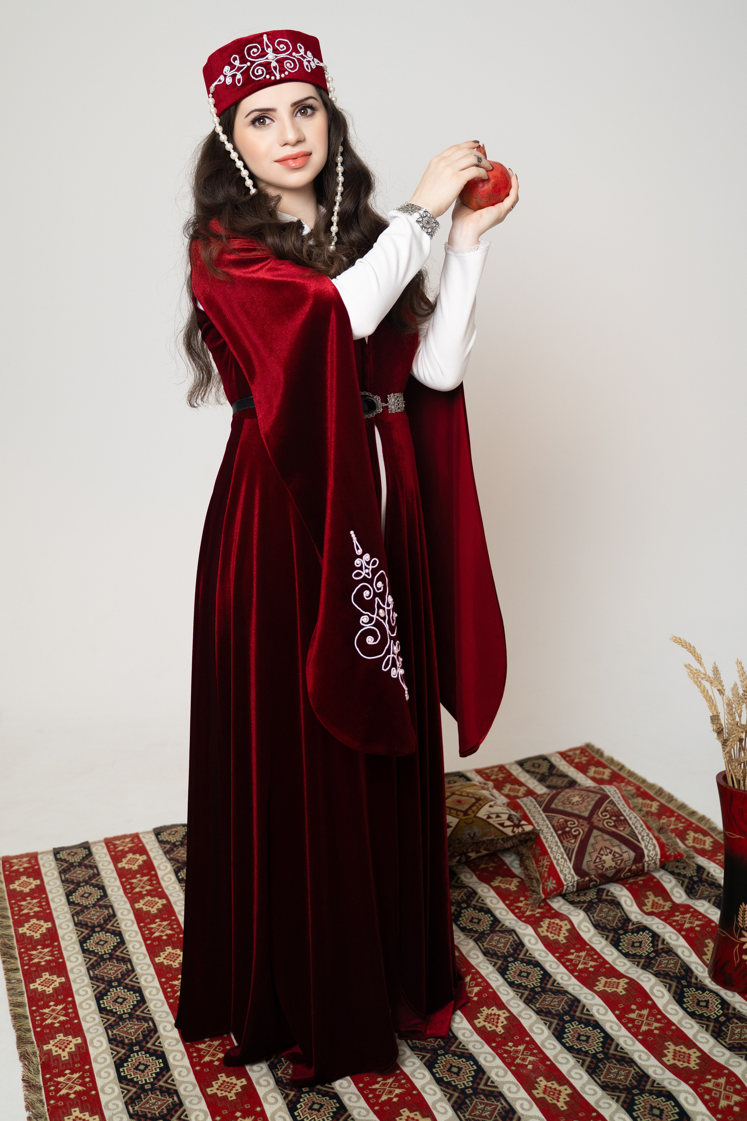Фотосессия в армянском национальном костюме. Свадебный фотограф в Краснодаре