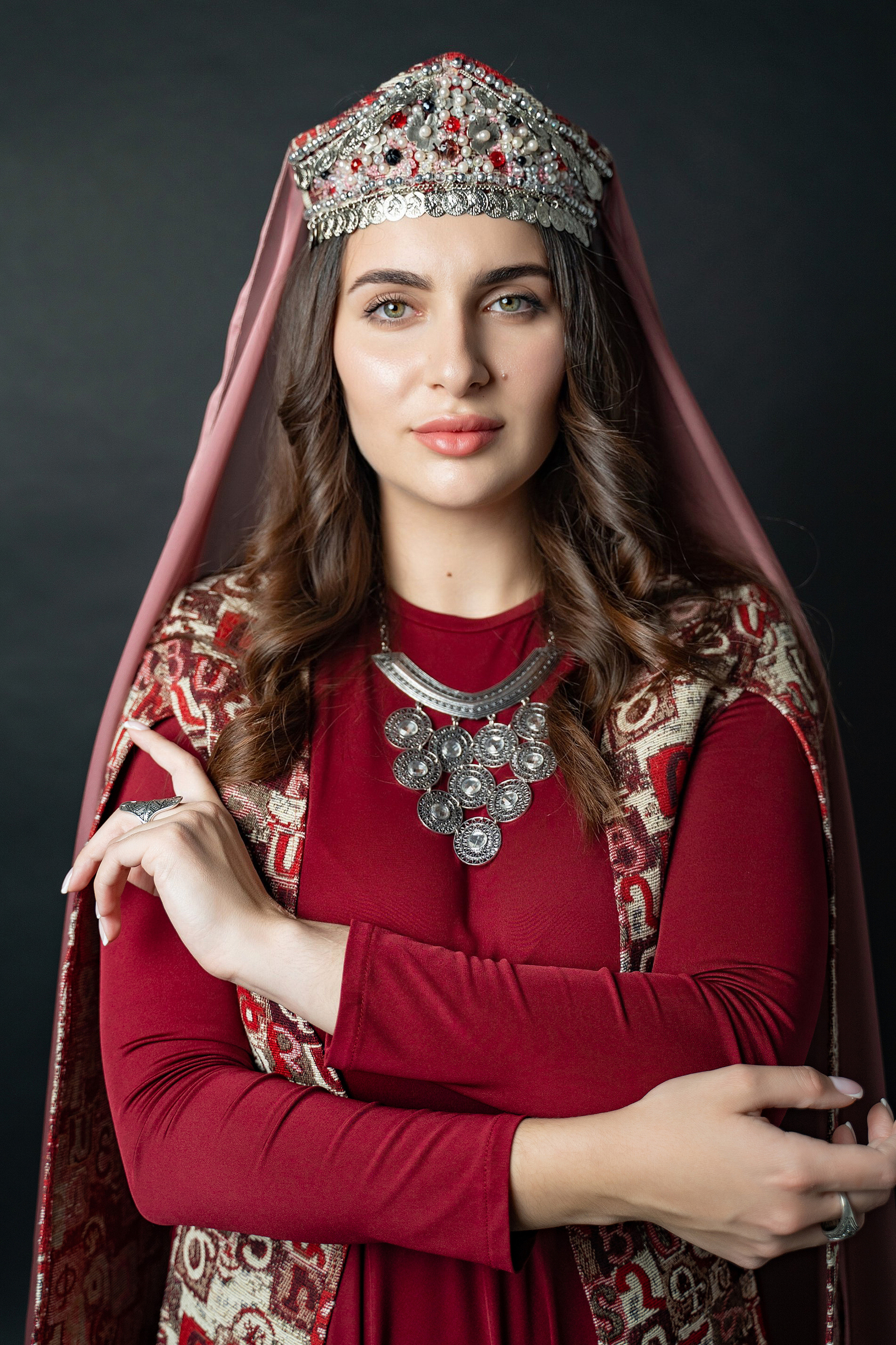 Фотосессия в армянском национальном костюме. Свадебный фотограф в Краснодаре