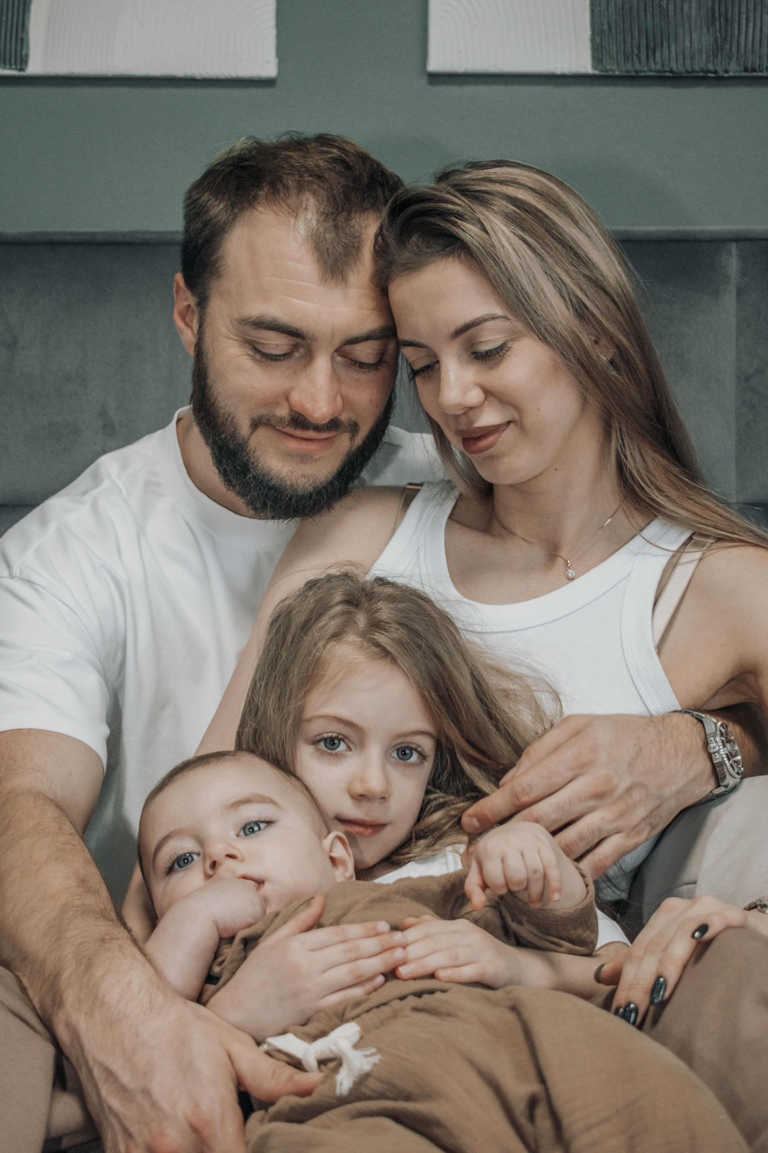 Кирилл и Эльмира. Домашняя съемка. Фотограф-ретушер в Крыму Юля Лобурец