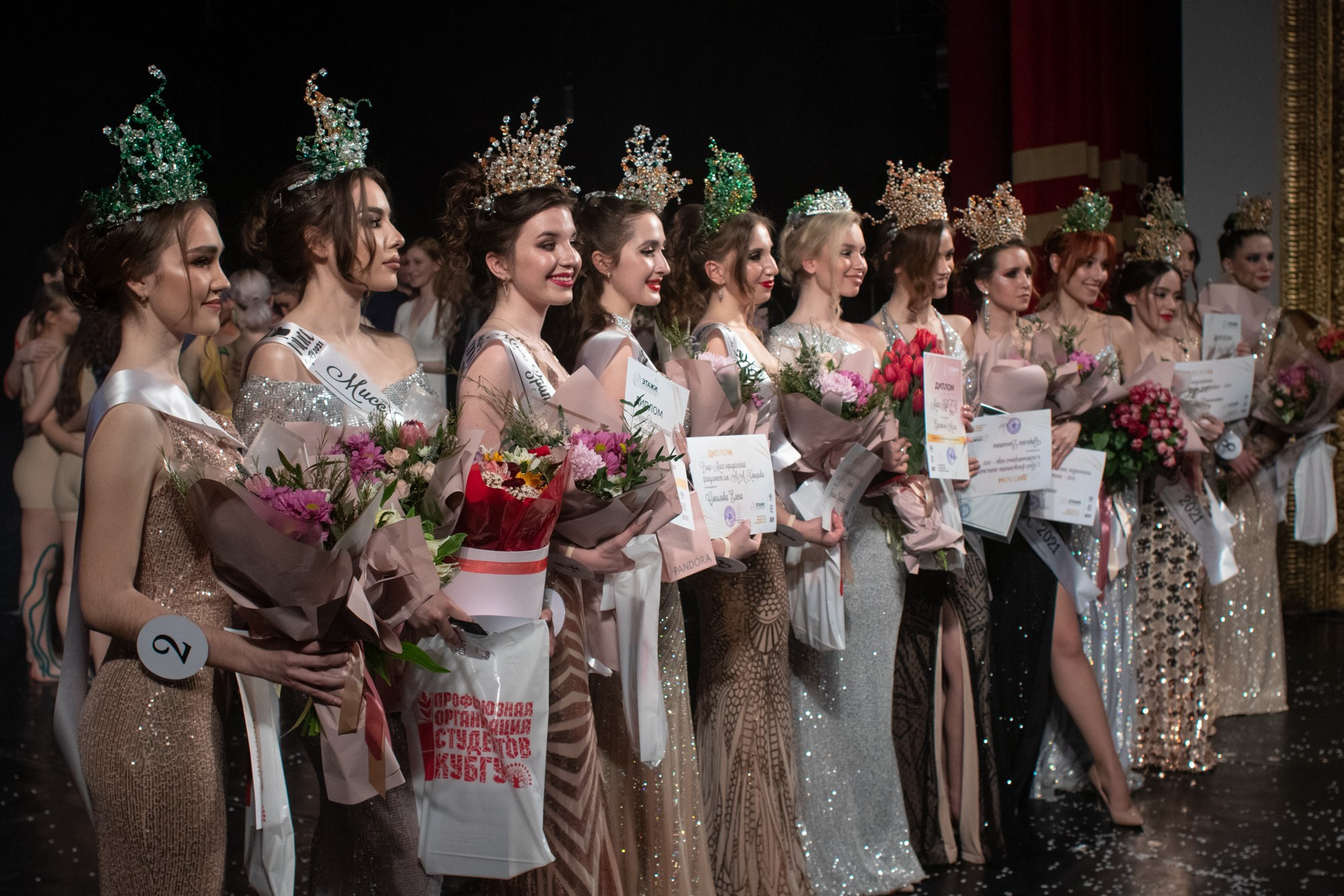 Конкурс красоты Мисс КубГУ 2021. Репортажный, промышленный и маркетплейс-фотограф Дмитрий Чернат
