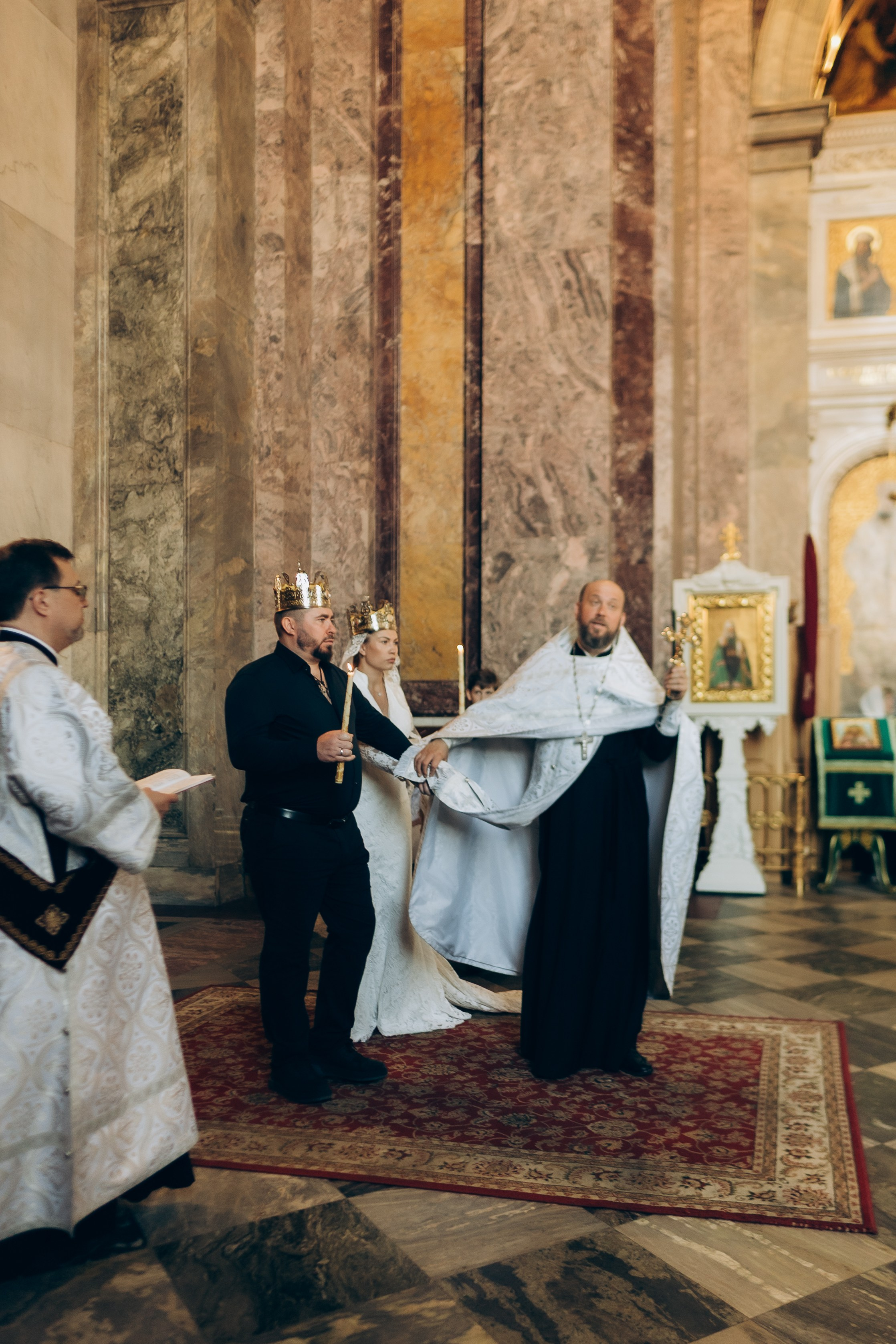 Венчание Исаакиевский. Фотограф ПИТЕР СПБ Надежда Баранова