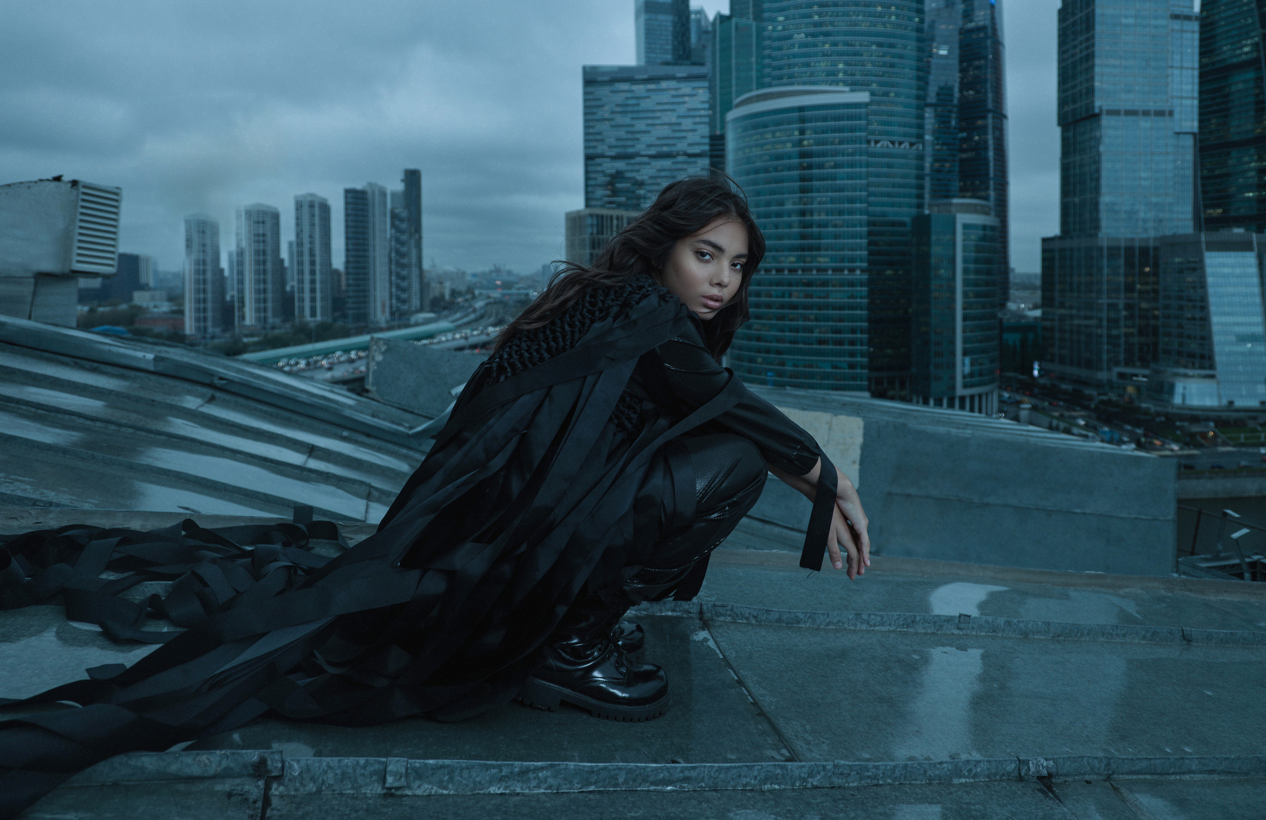 Арина Гордей съемка на крыше 