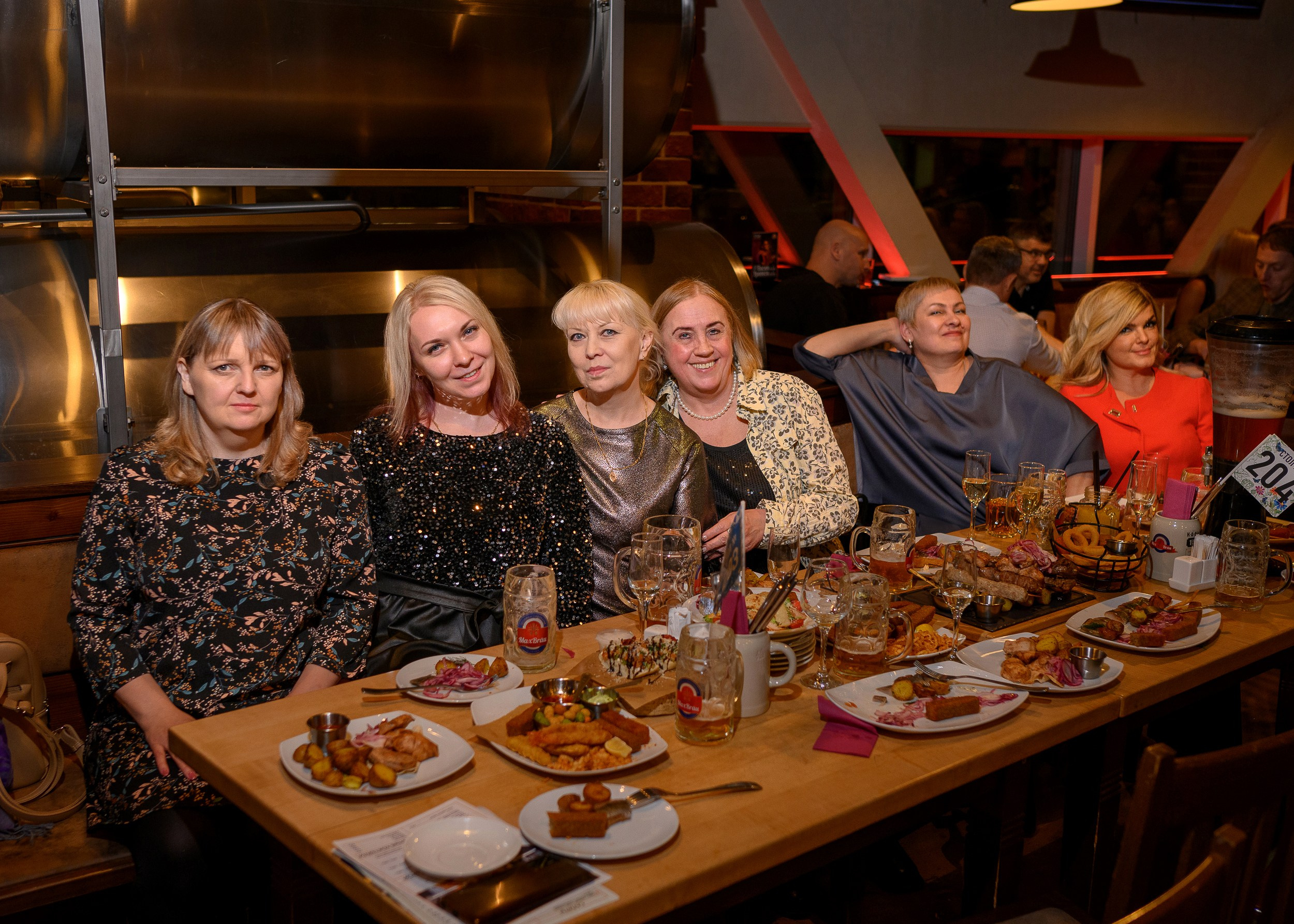 8Марта_МаксБрой. Фотограф Александр Данилов