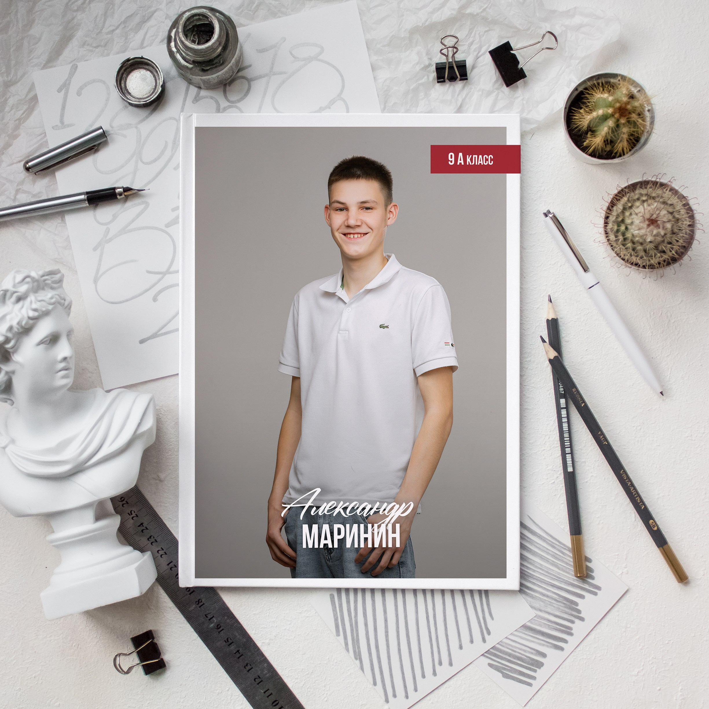 На каждом снимке всегда два человека: фотограф и зритель