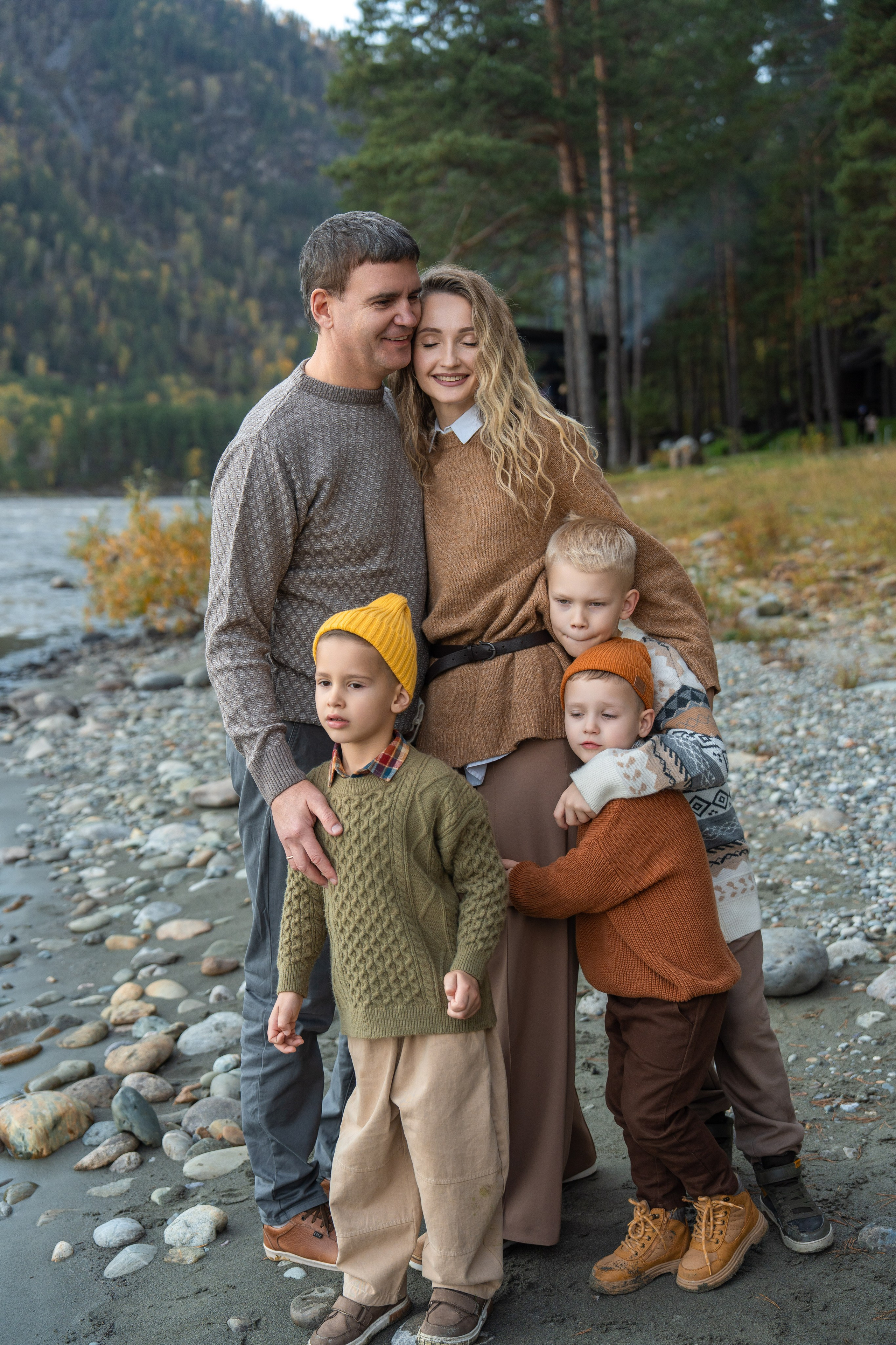 Семейная фотосессия в Москве для большой семьи. Свадебный фотограф в Москве Анна Полушина