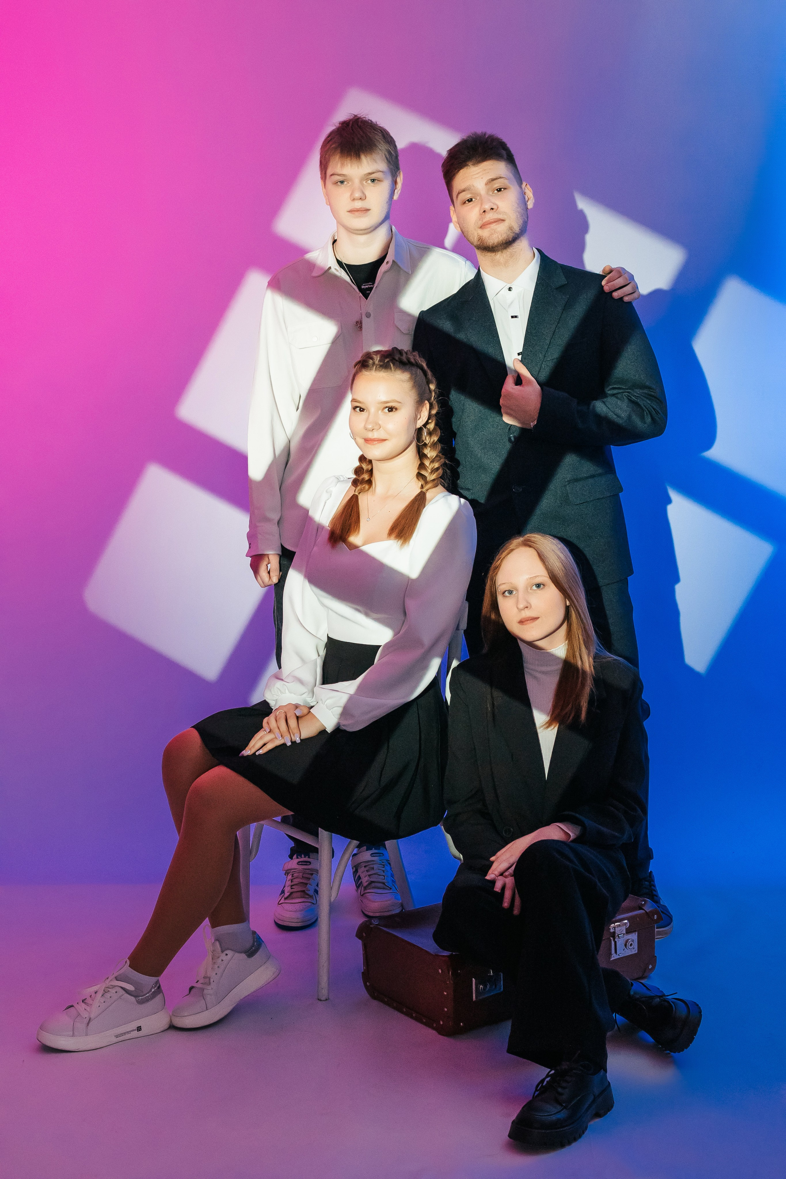 Студия школьной фотографии в Твери. Выпускные альбомы в Твери