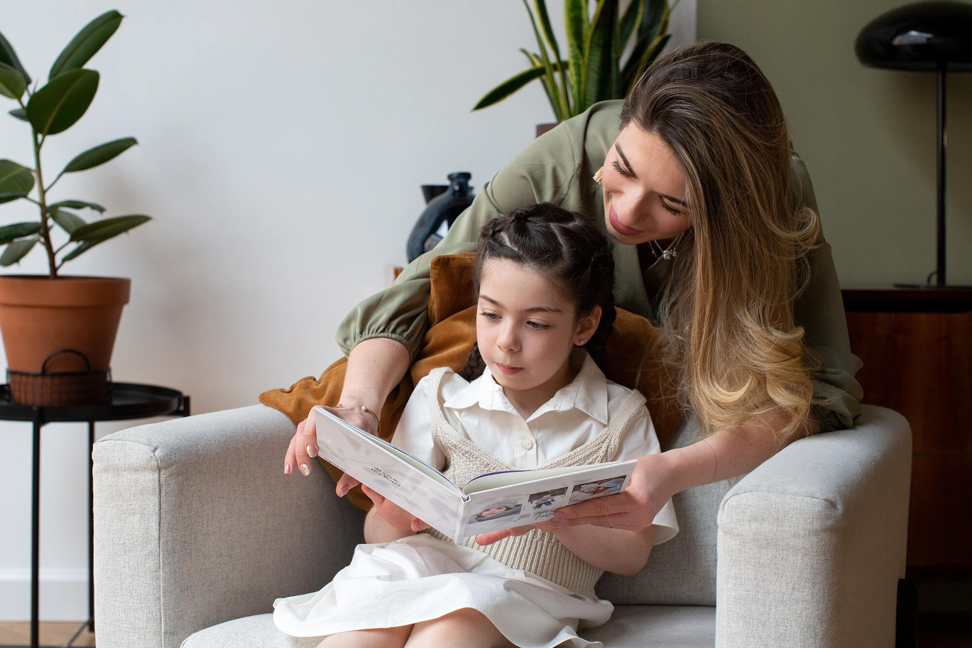 Свадебные Фотокниги и Печать Фото Премиум-Качества в СПб. Фото и Видеосъемка на ваше мероприятие. Александр Романов