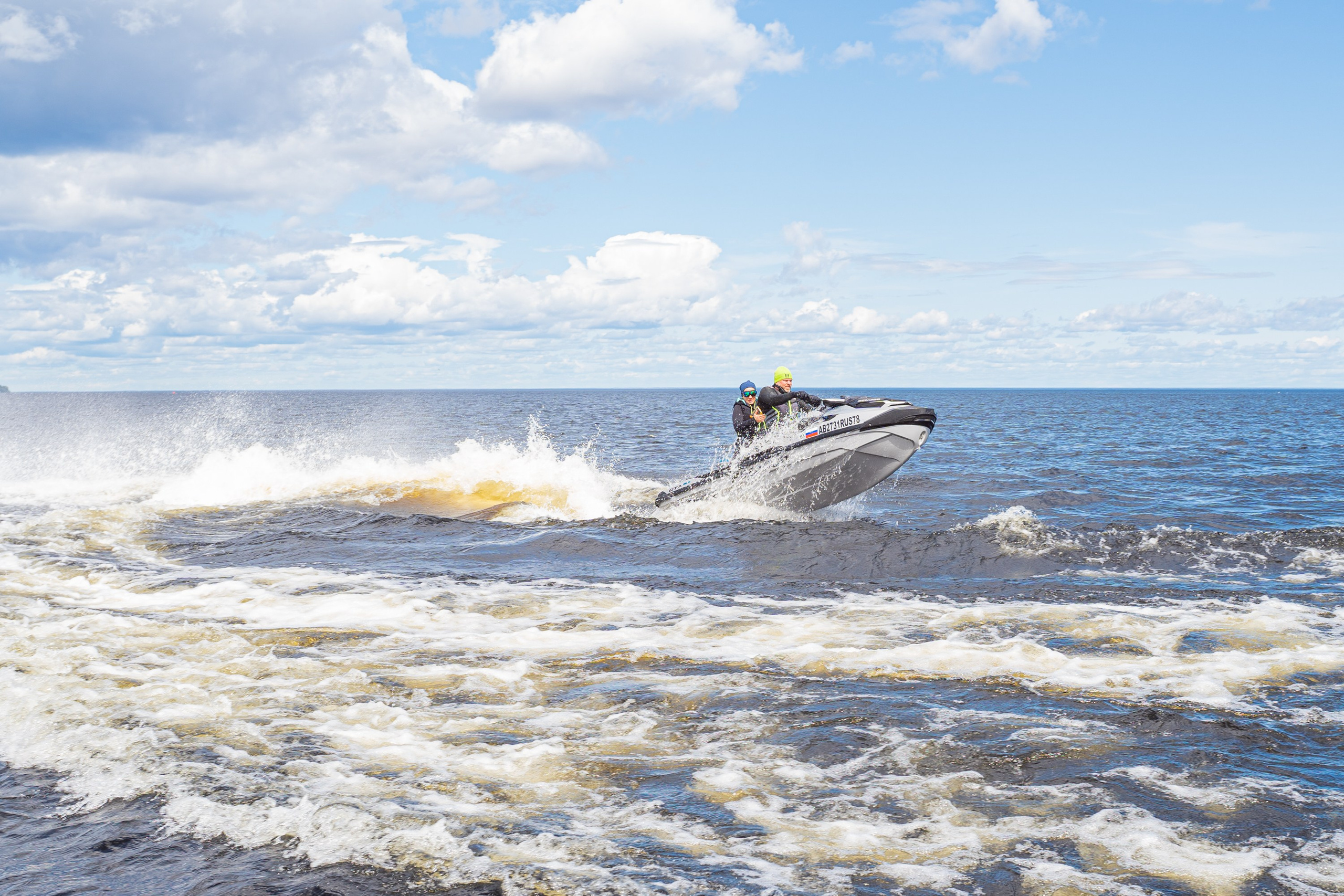 Гидровыезд в Коневский мужской монастырь. Свадебный, семейный, портретный, репортажный фотограф в Санкт-Петербурге