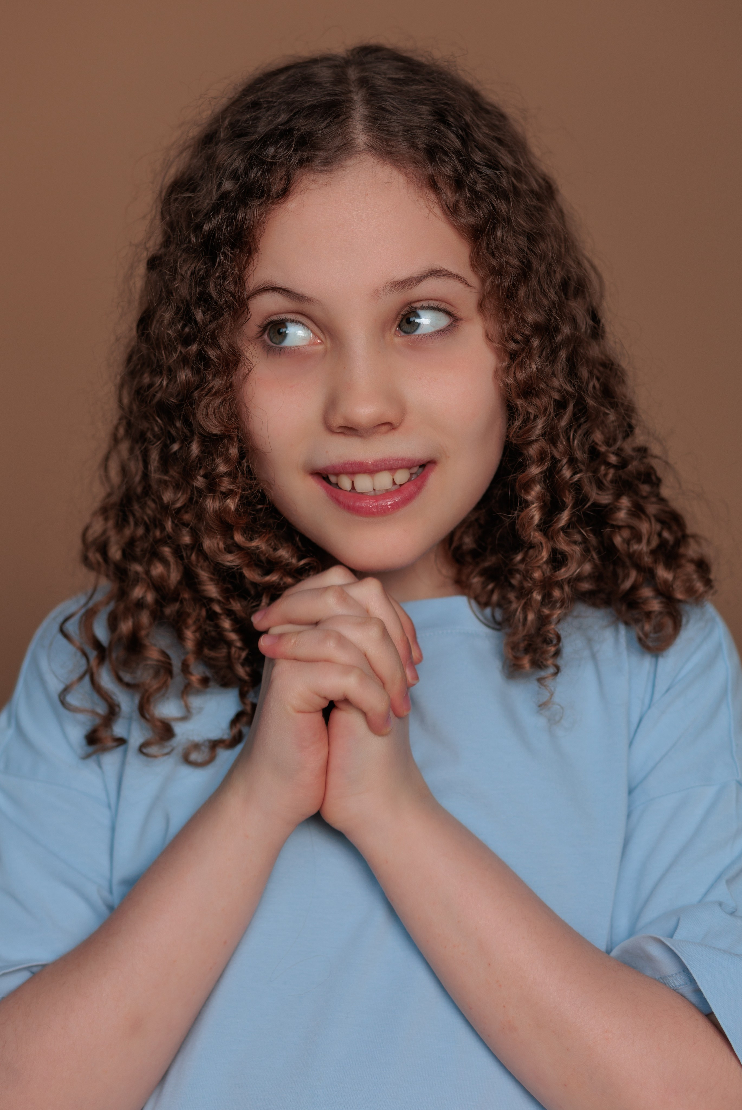 ЕЛИЗАВЕТА. Я фотограф из Москвы к Вашим услугам