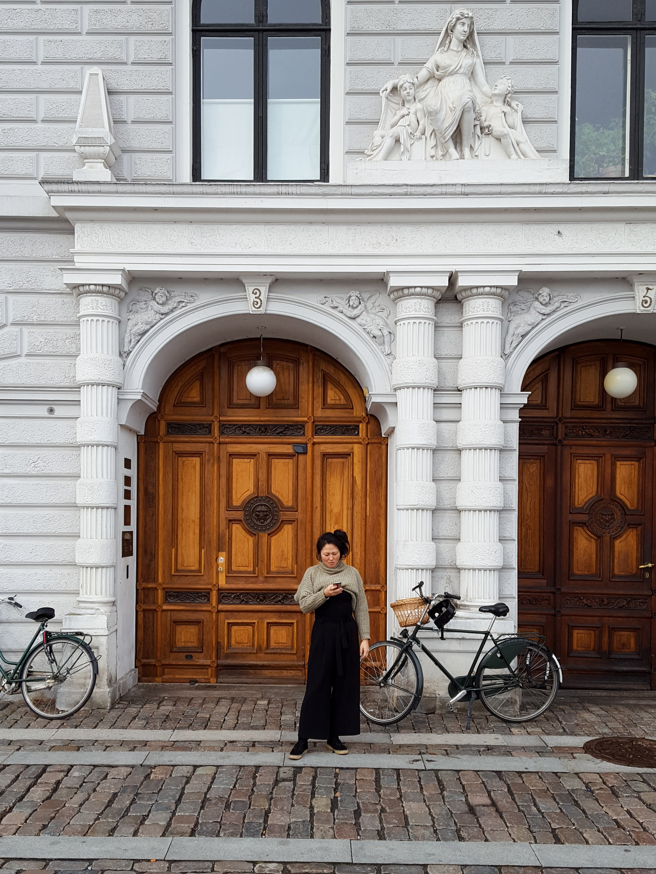 ЖИВЫЕ ГОРОДА. Любовь Моргасова [LU SPRING]: Фотограф и куратор