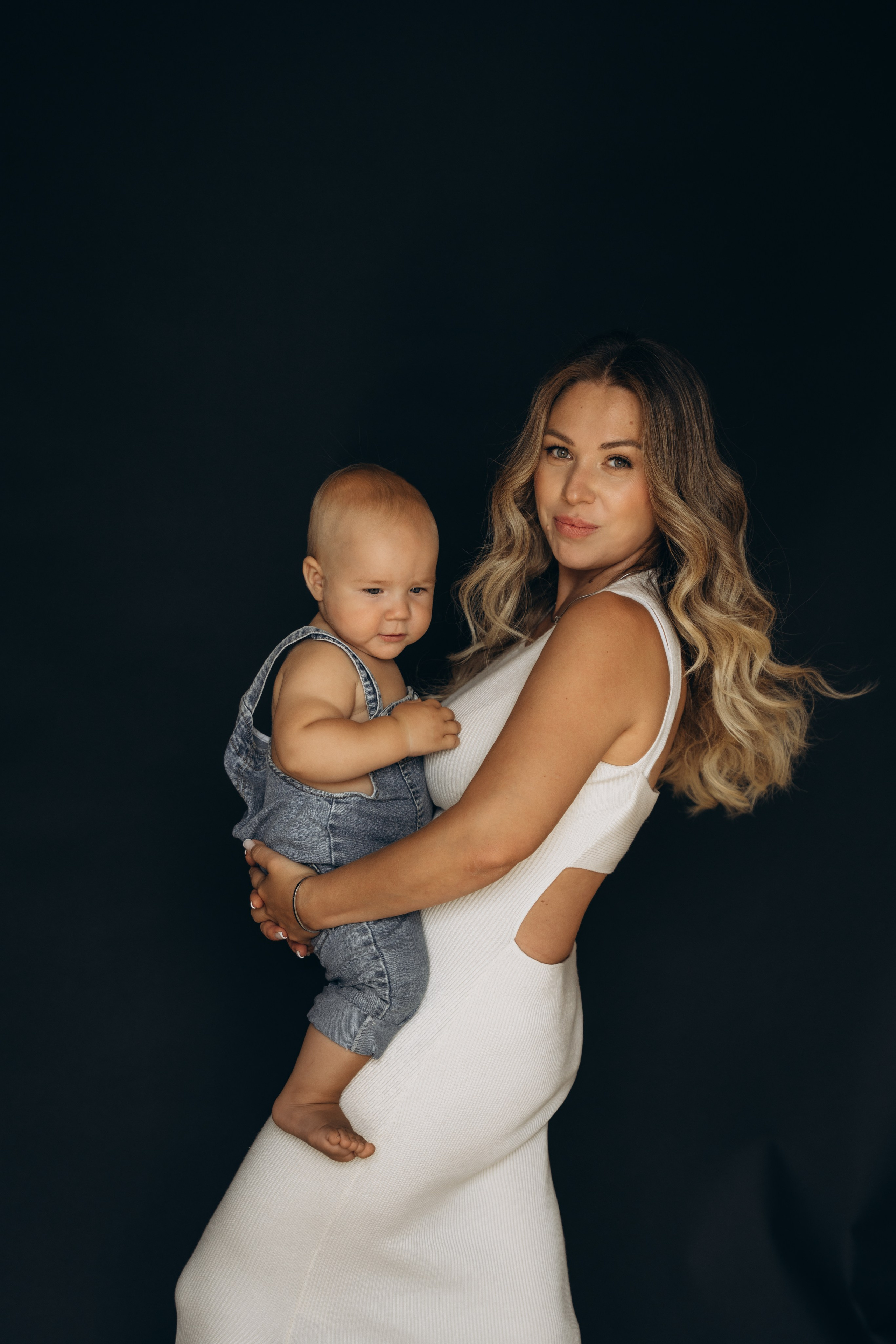 Мама и сыночек. Семейный фотограф Москва. Фотограф беременности и материнства Москва