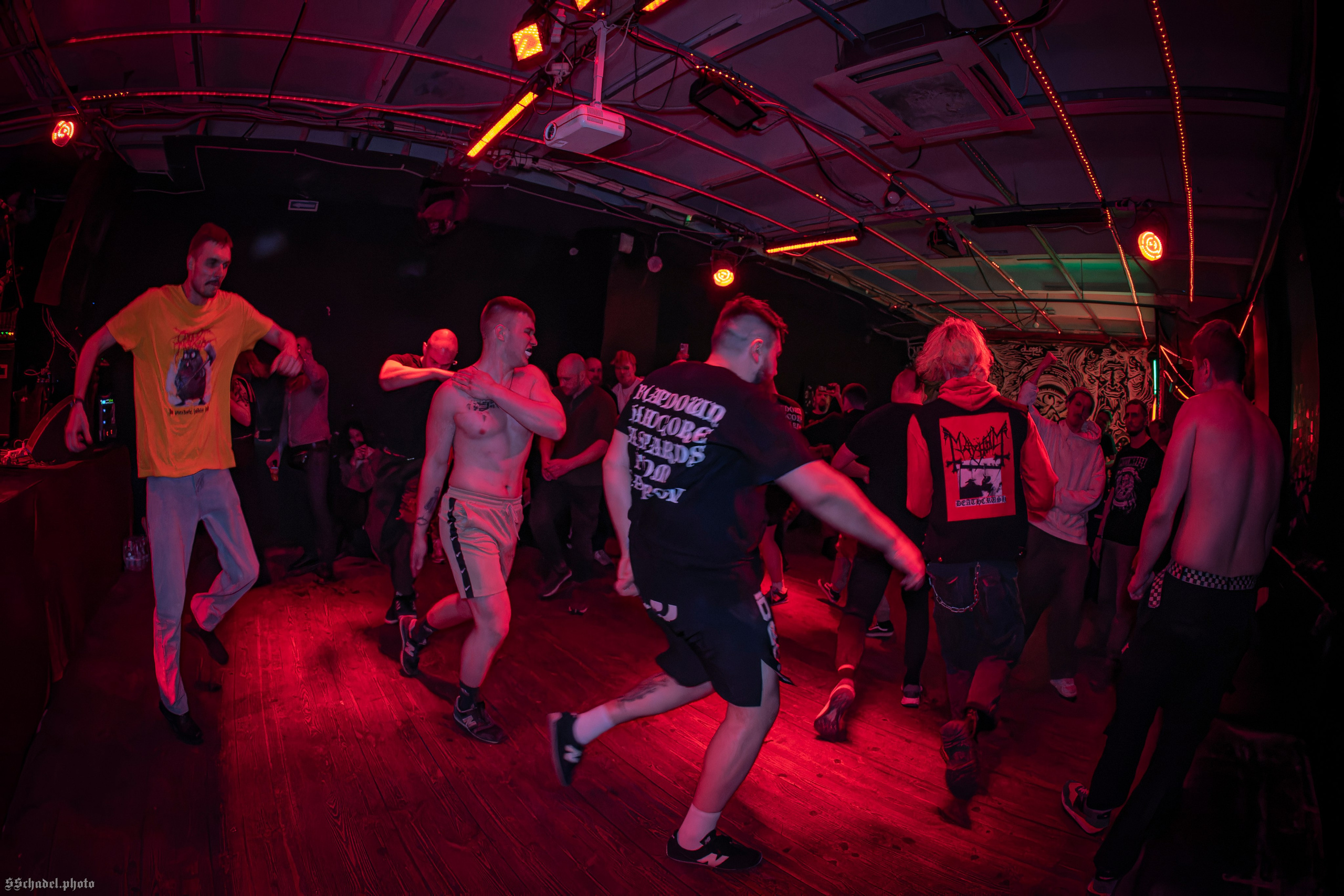 Mayday Massacre: Hardcore vs Death Metal // мошпит 02.05.2025. We will make everything metal!