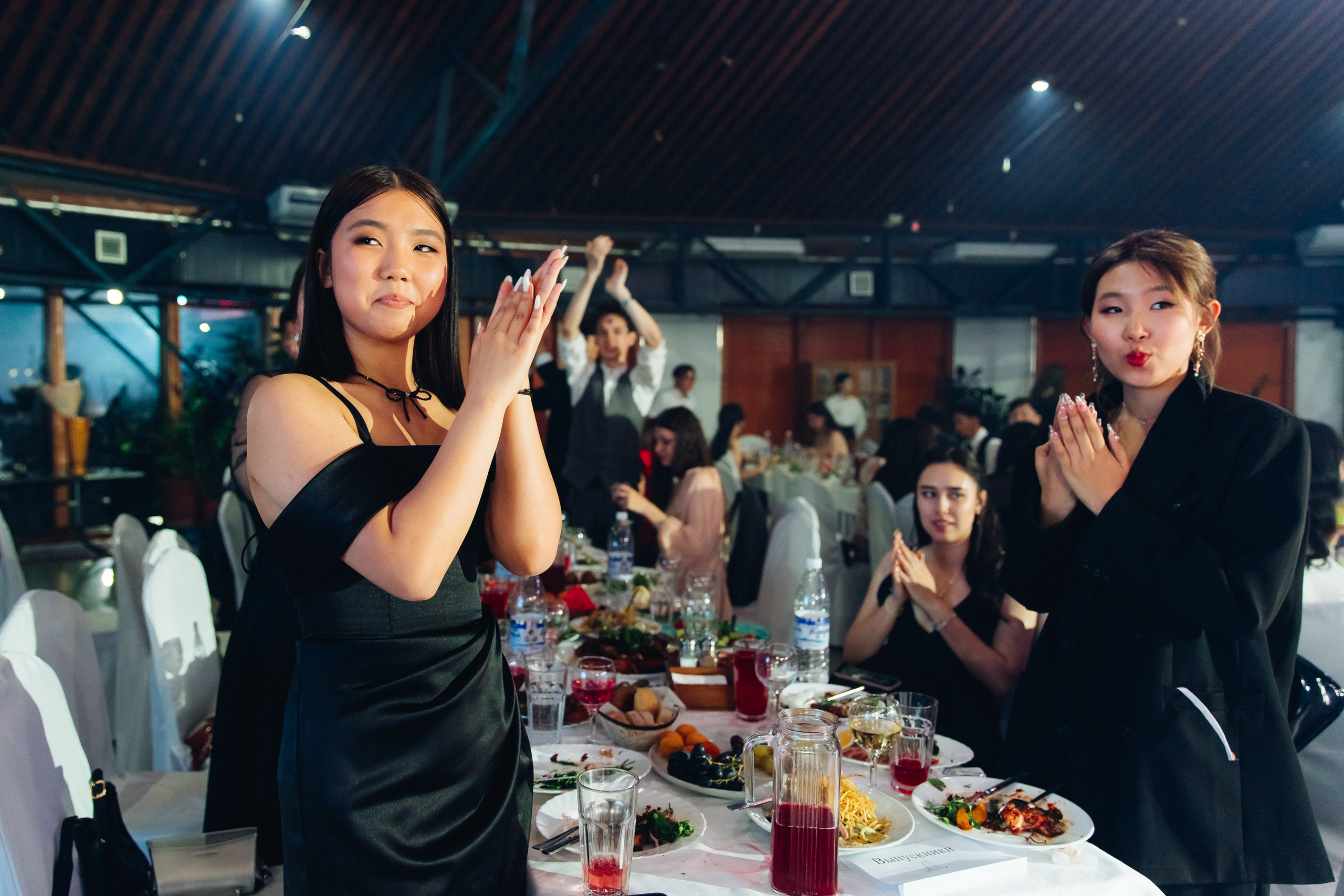 Выпускной вечер. 49 школа. Баран на корове. Свадебный и семейный фотограф в Улан-Удэ