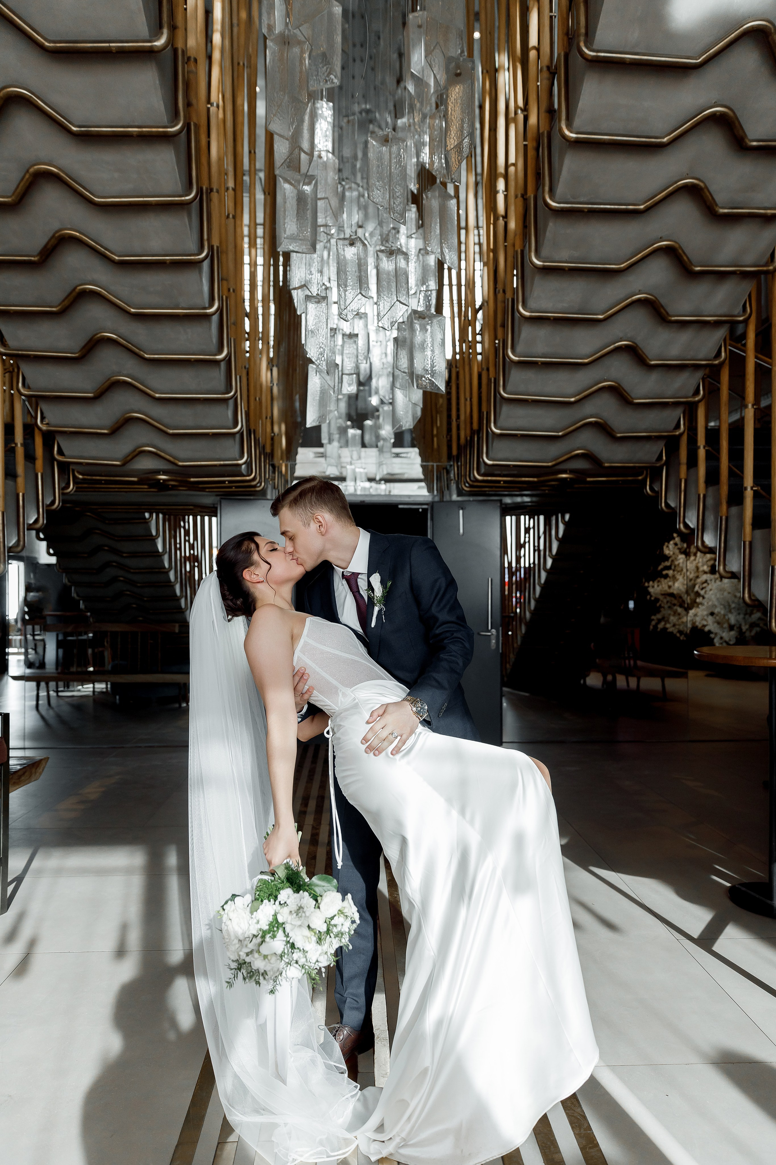 Паша&Настя (роспись Москва-сити Birds). Фотограф в Москве Юлия Хамзина