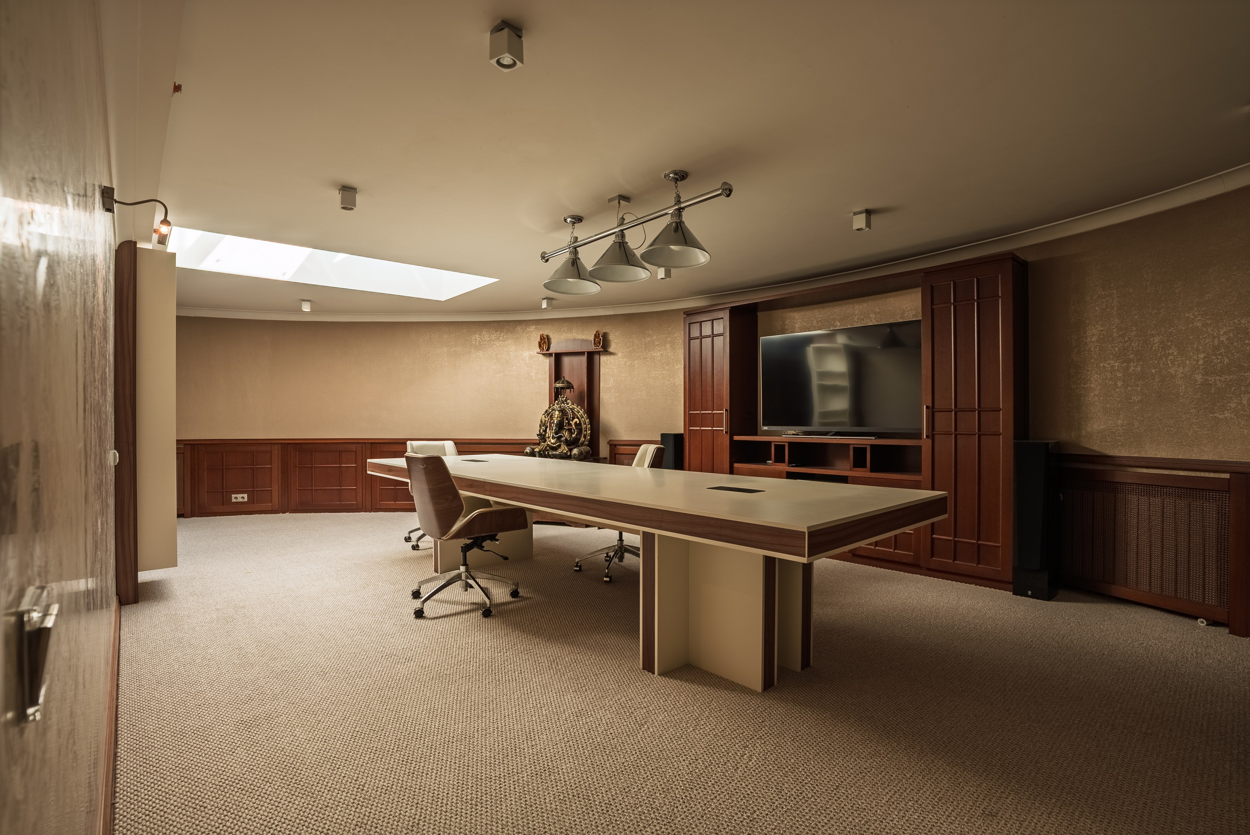 Realestate. F11 production