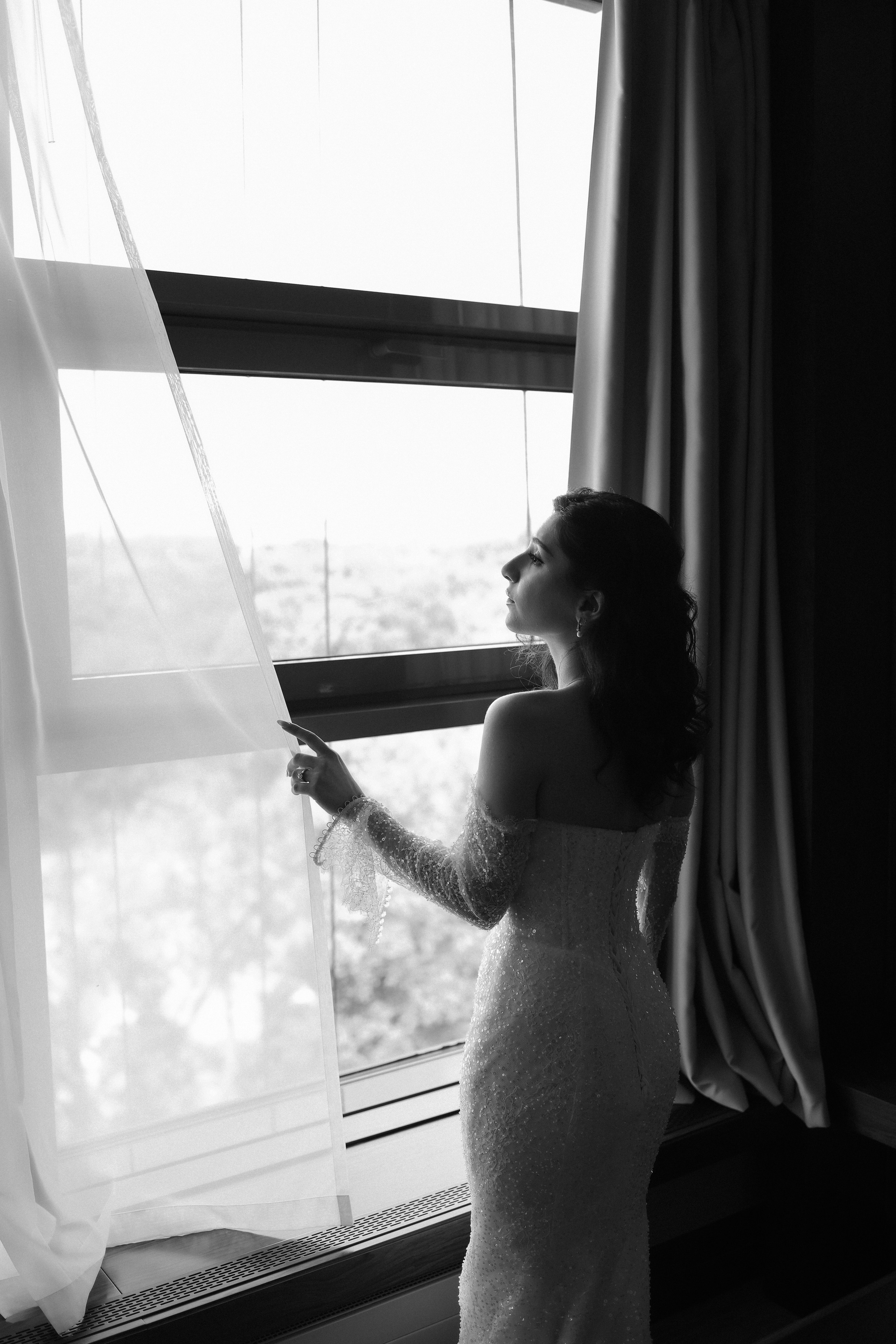 Э. + А. Hyatt Regency Moscow Petrovsky Park , венчание в Армянской апостольской церкви. Свадебный и семейный фотограф в Москве Света Снимает