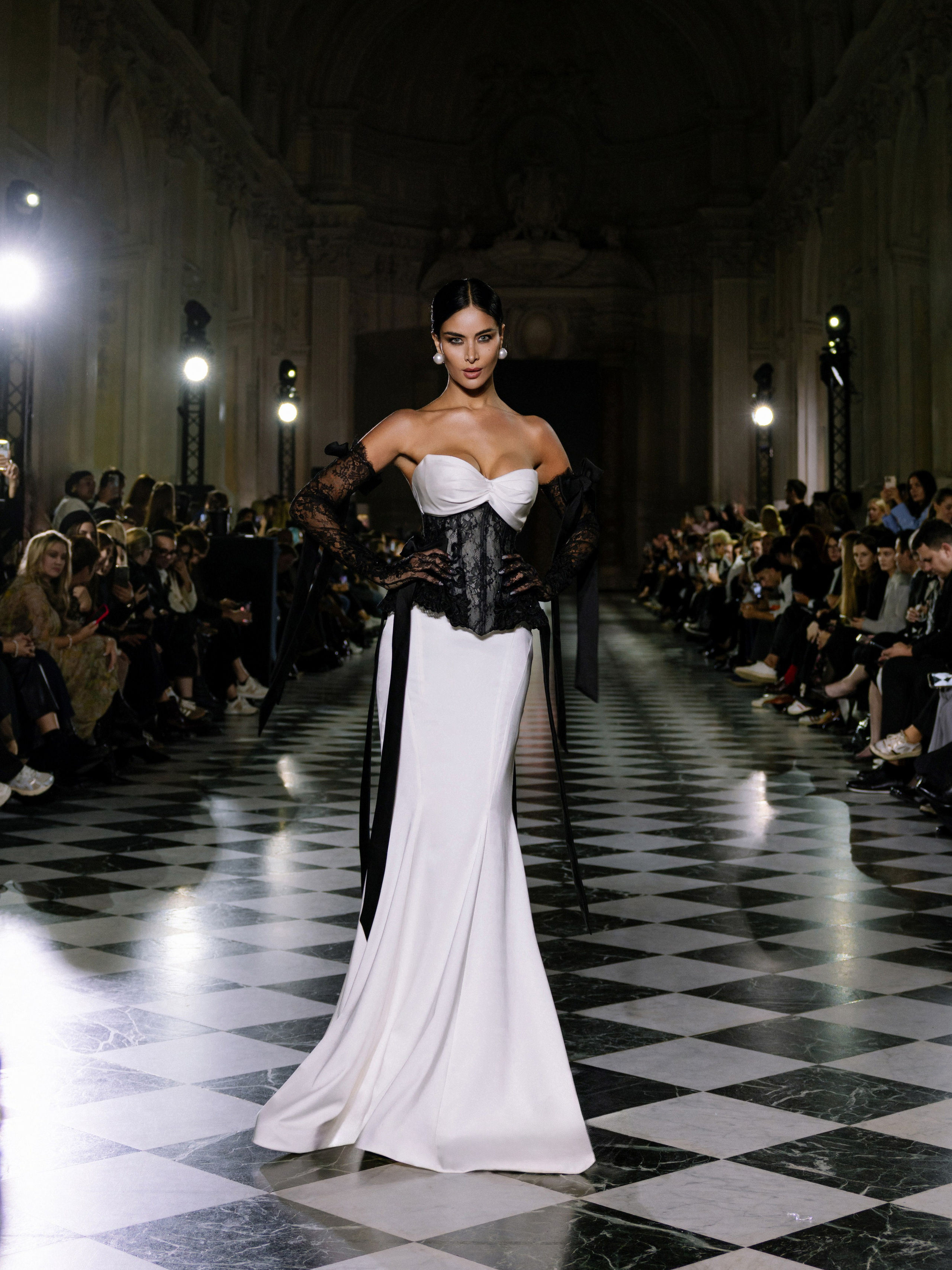 Fashion Show White Wedding in Turino 2025. Photographer & Videographer in Barcelona