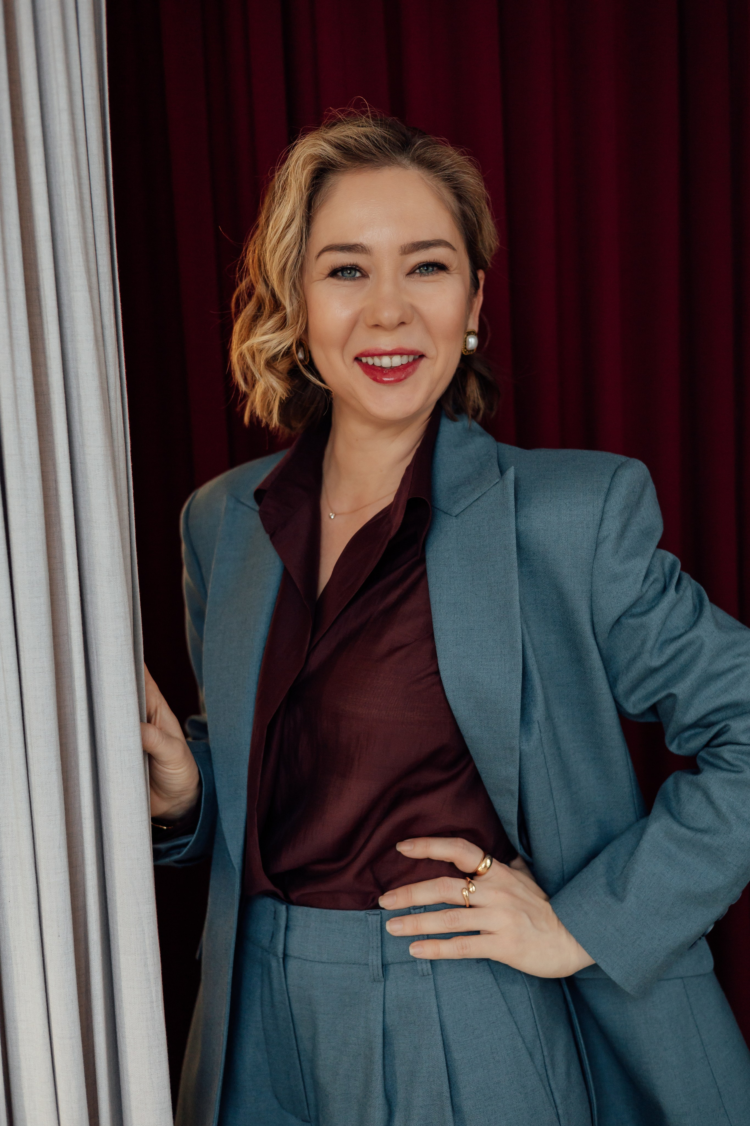 Юлия и Данила. «Пять граней силы». Семейная фотосессия мама и взрослый сын. Психолог, фотограф Мария Черницкая