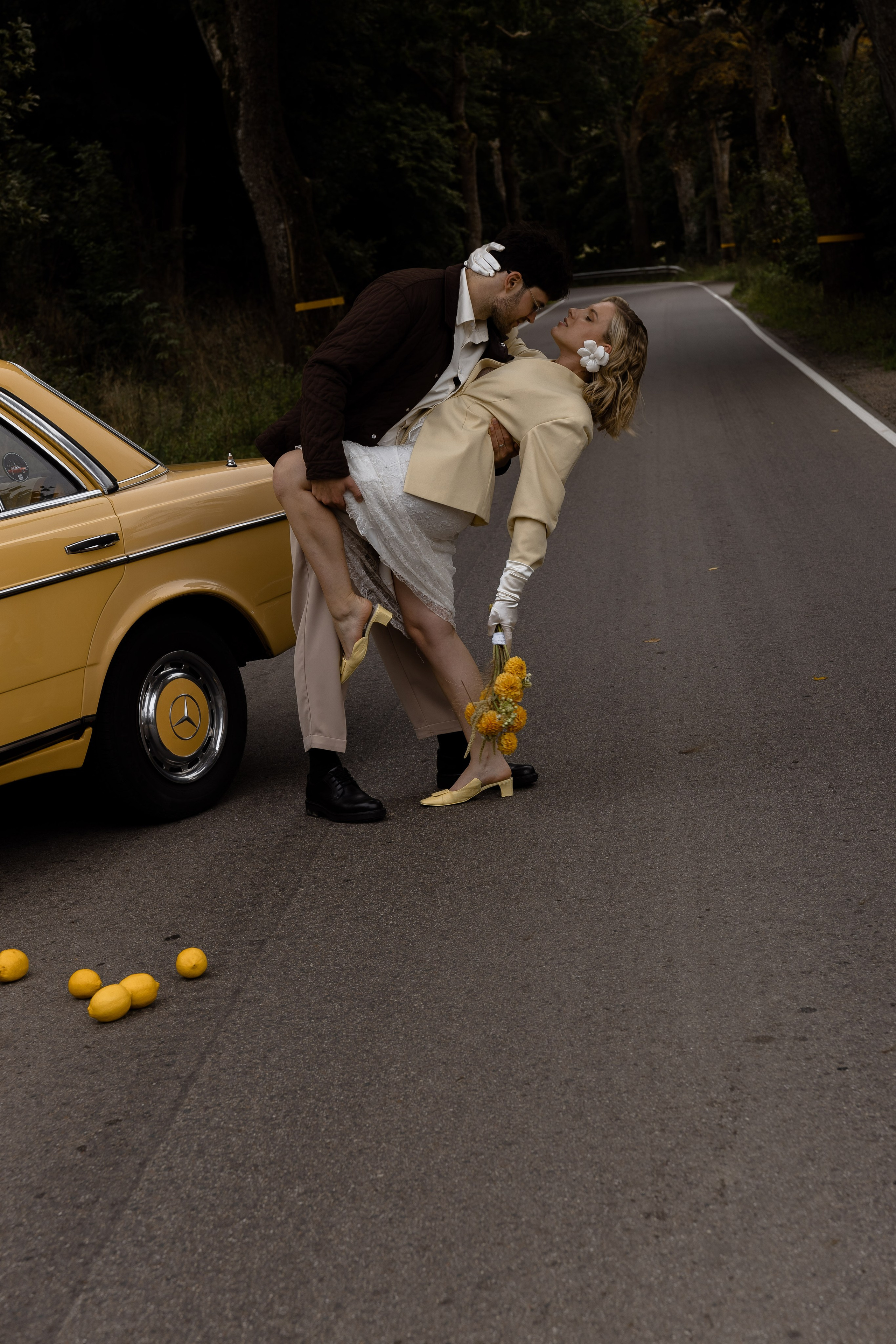 YELLOW. Кто мы?