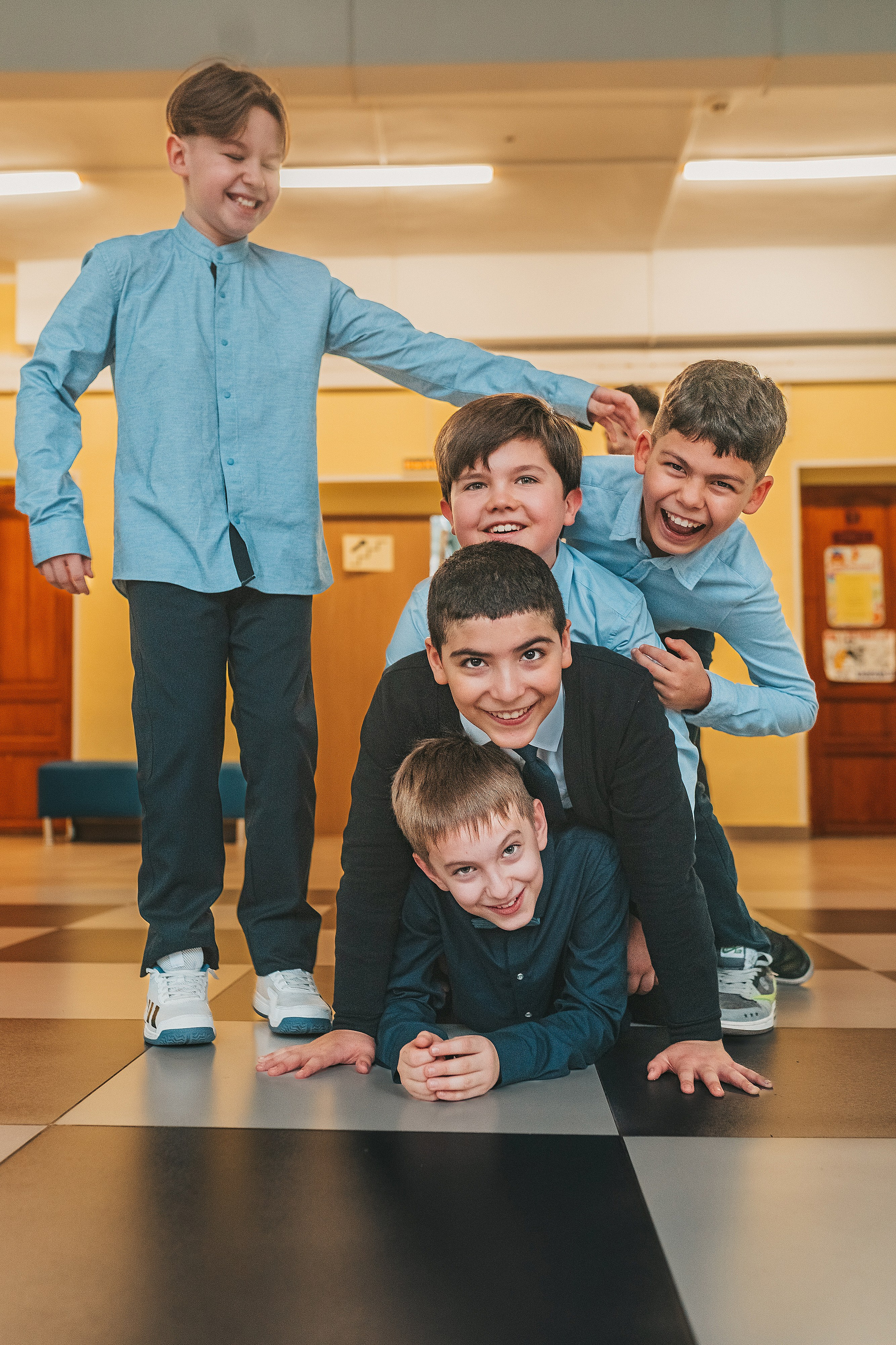 4 класс. Школьные альбомы и альбомы для детского сада. Юлия Осипова. Москва