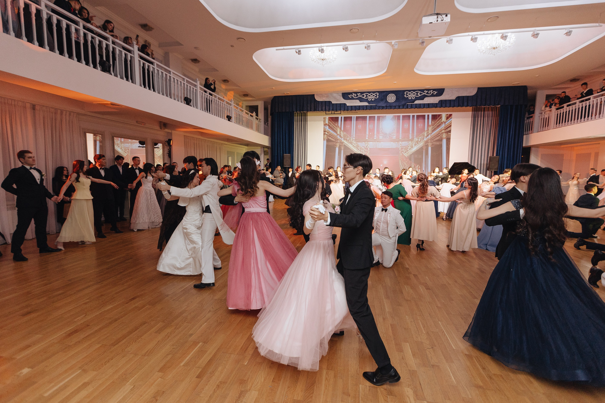 Студенческий бал. Свадебный и семейный фотограф в Улан-Удэ