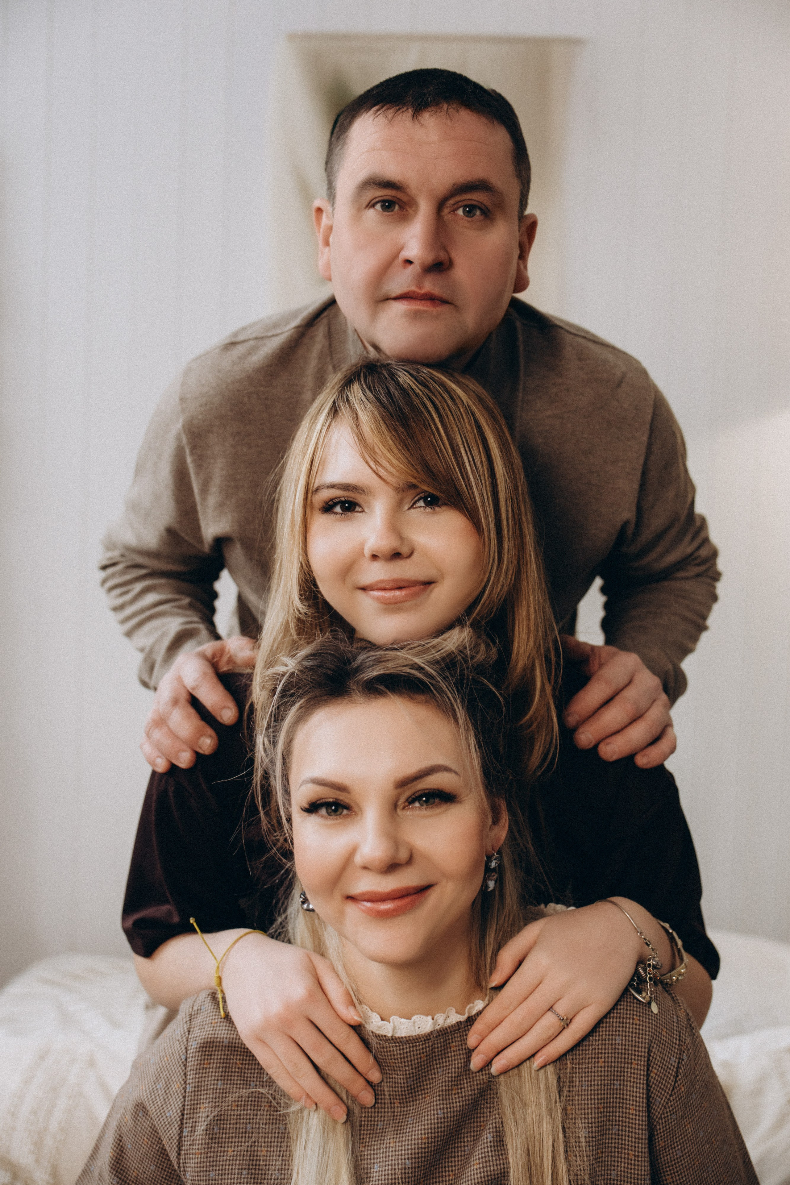 Кристина, Слава, Злата